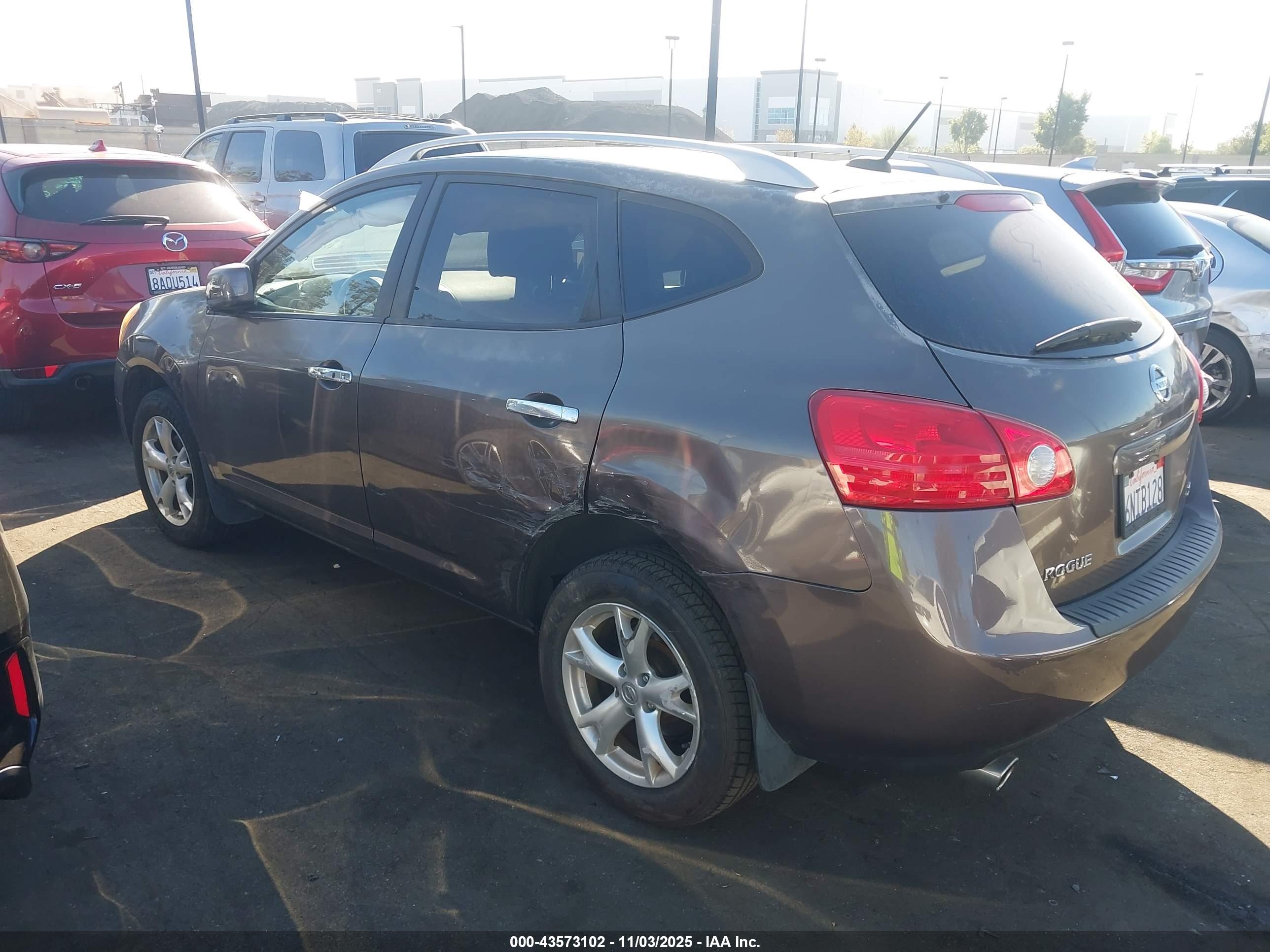 NISSAN ROGUE image 3