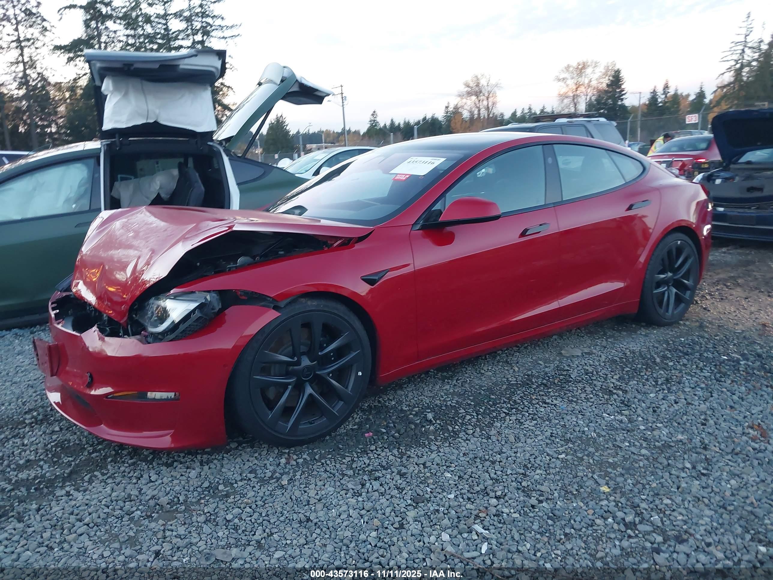TESLA MODEL image 2