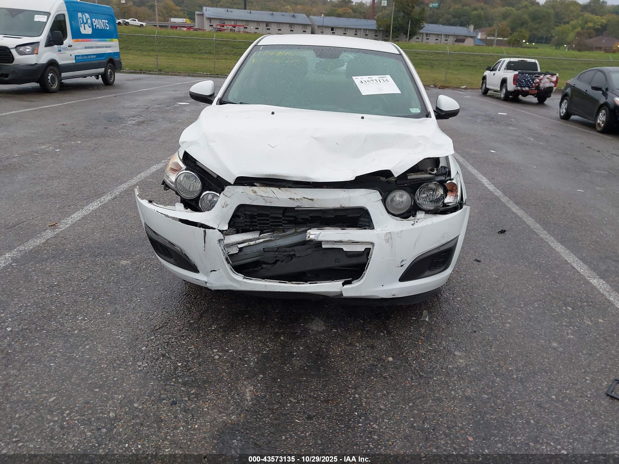 CHEVROLET SONIC image 6