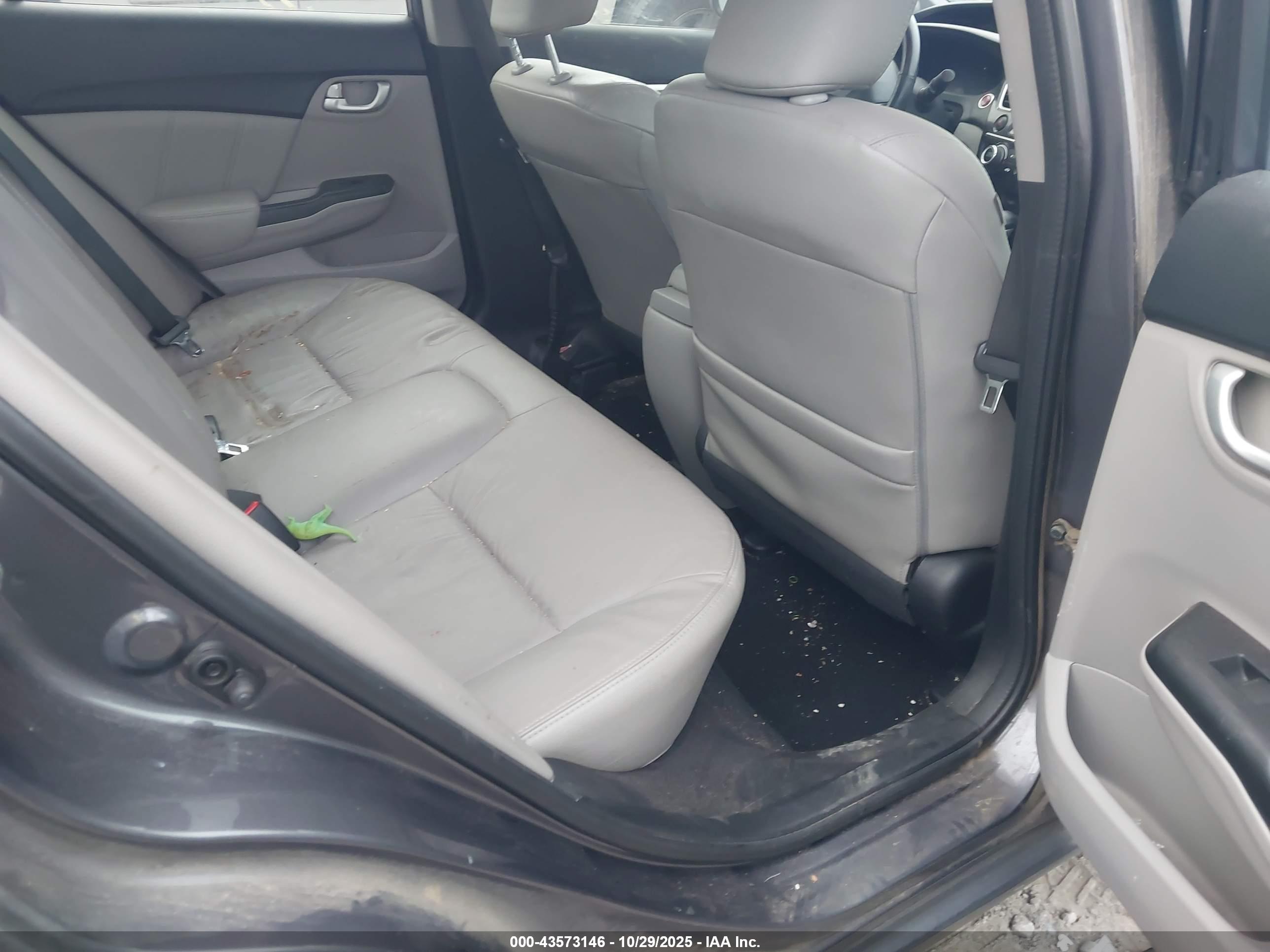 HONDA CIVIC image 8