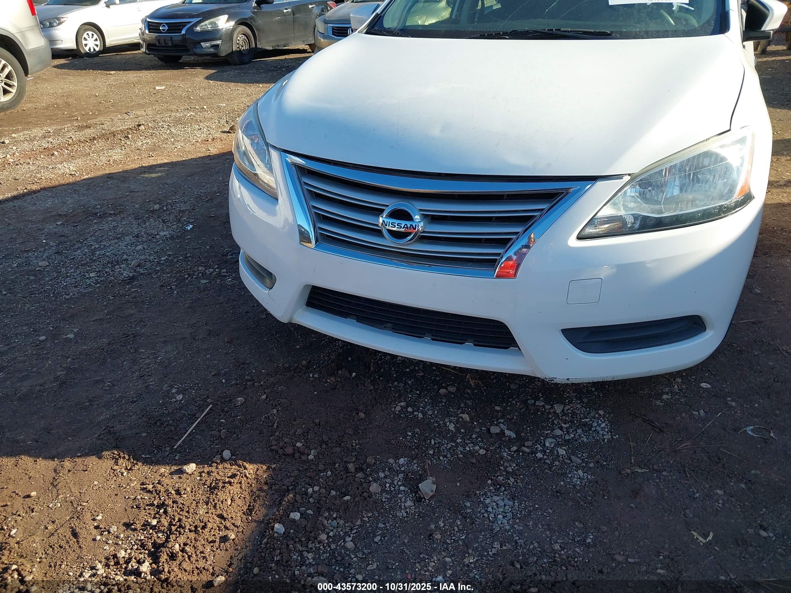 NISSAN SENTRA image 6