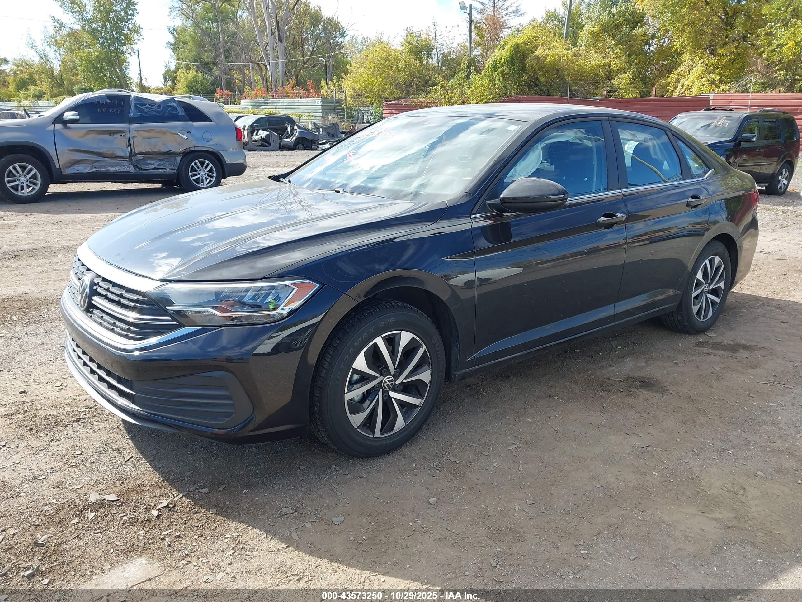 VOLKSWAGEN JETTA image 2