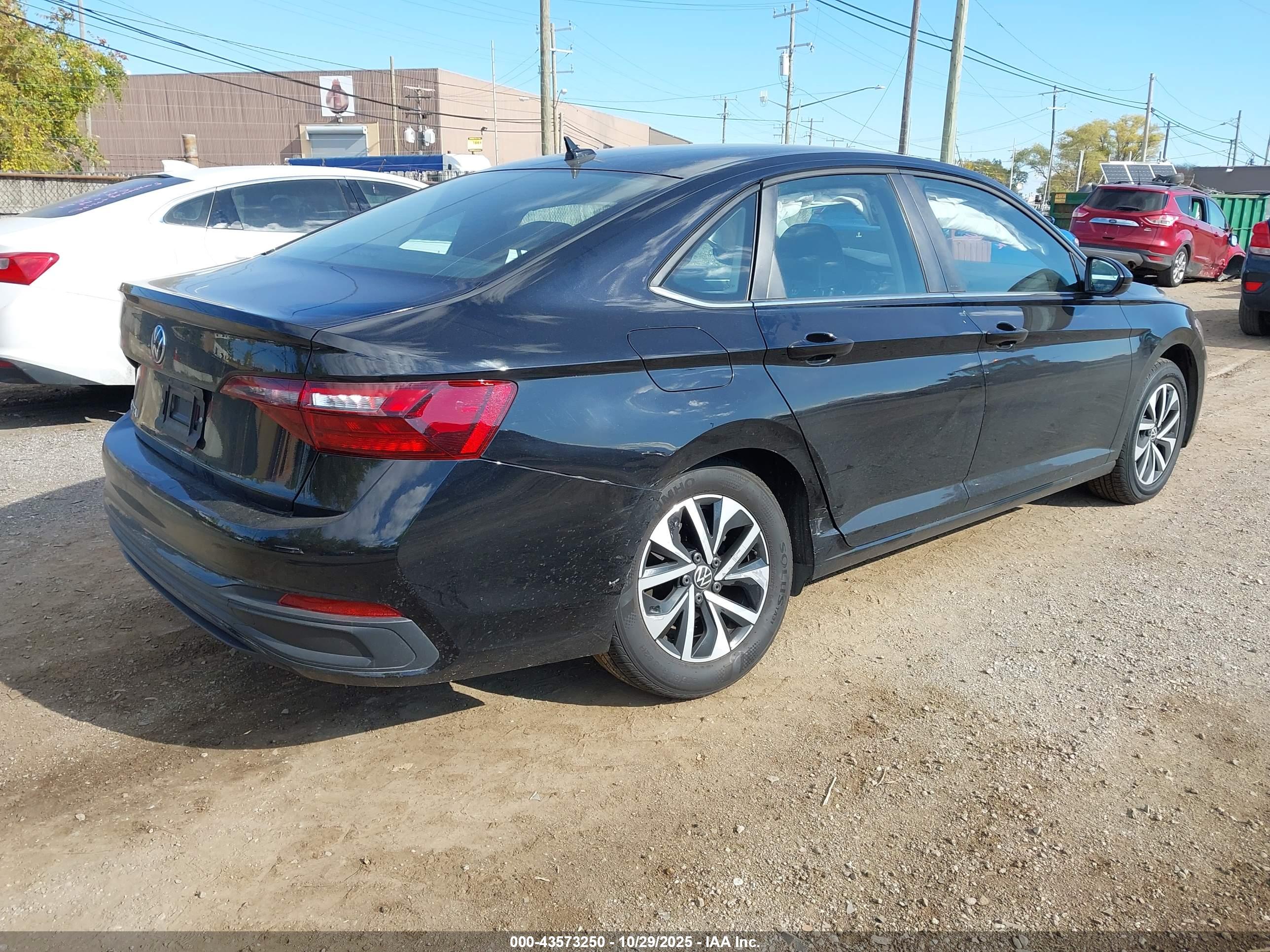 VOLKSWAGEN JETTA image 4