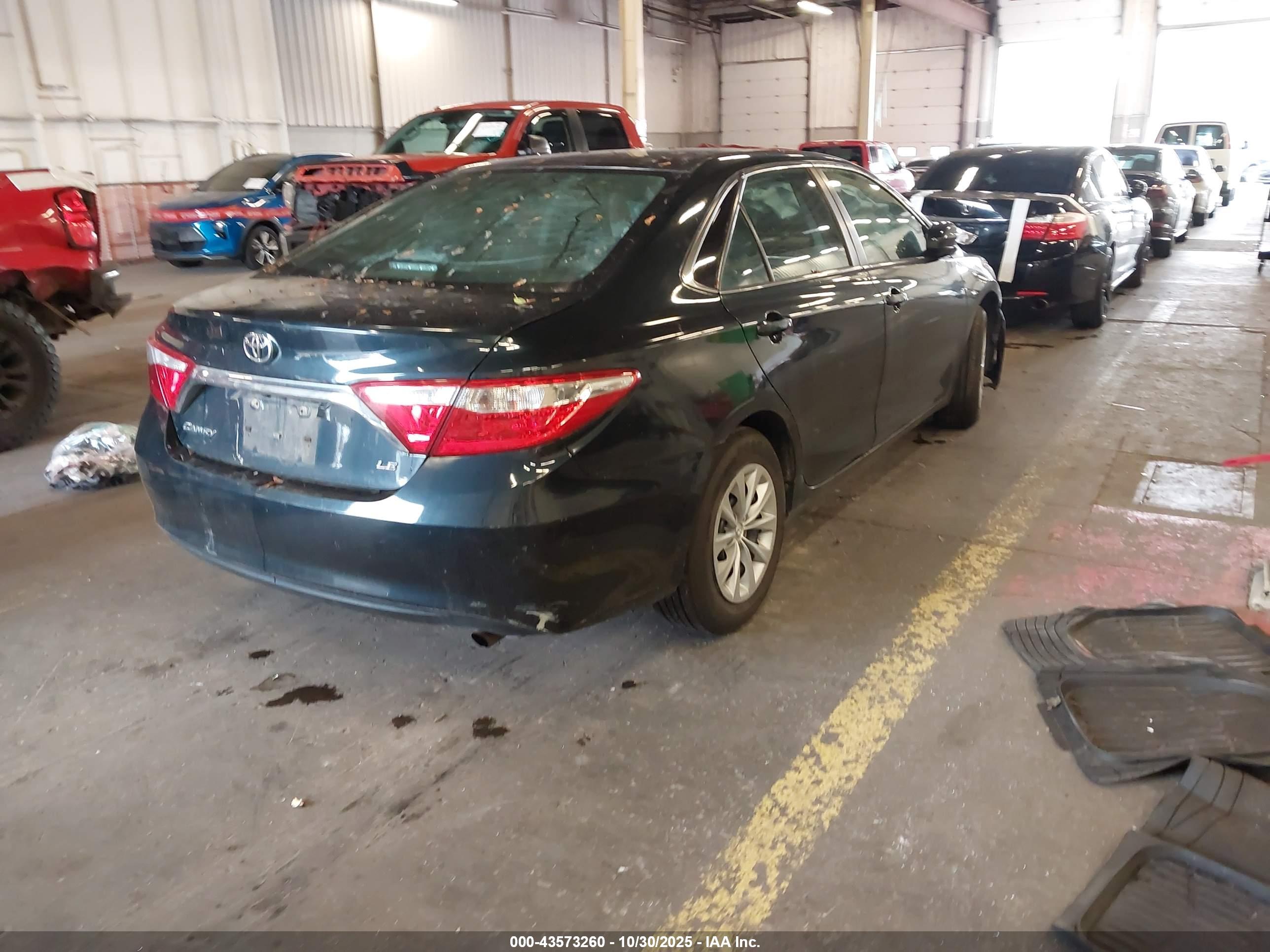 TOYOTA CAMRY image 4