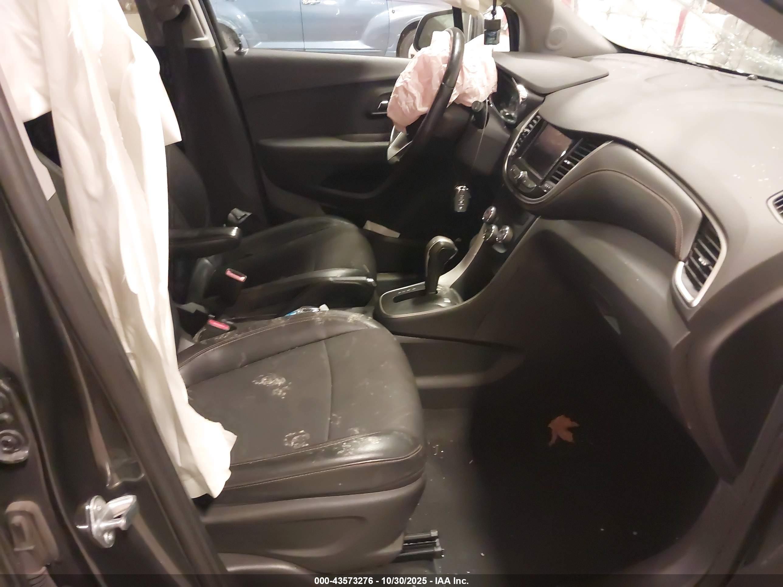 CHEVROLET TRAX image 5