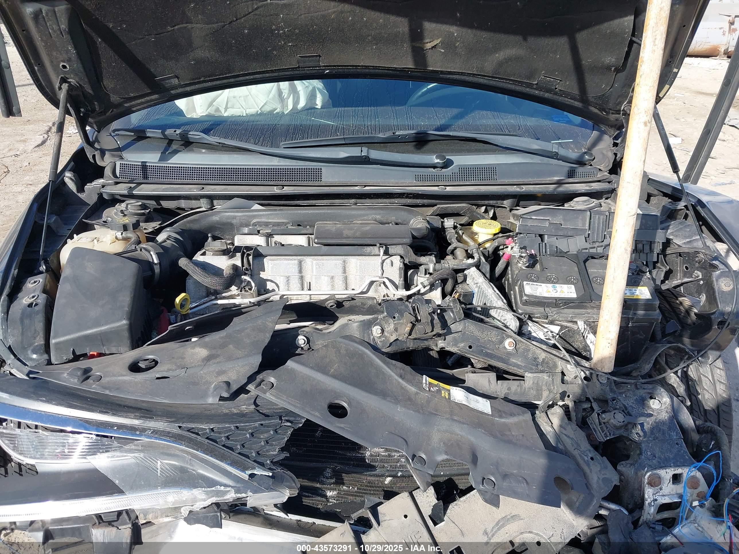 CHRYSLER 200 image 10