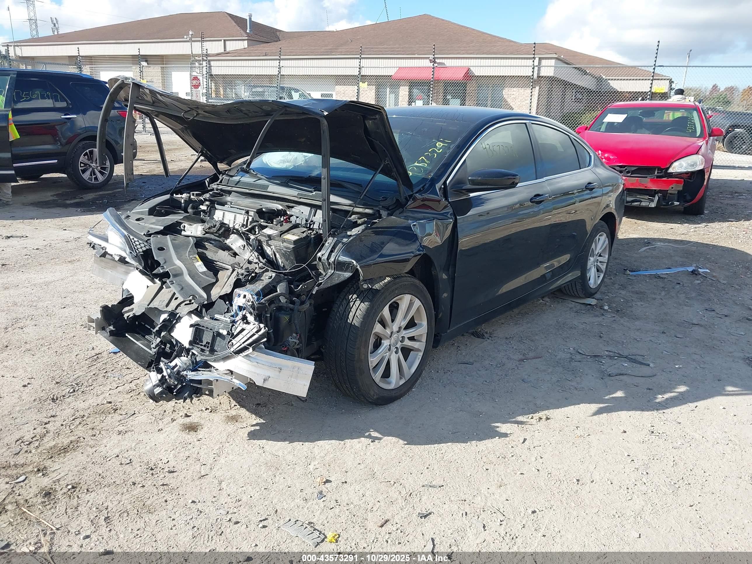 CHRYSLER 200 image 2