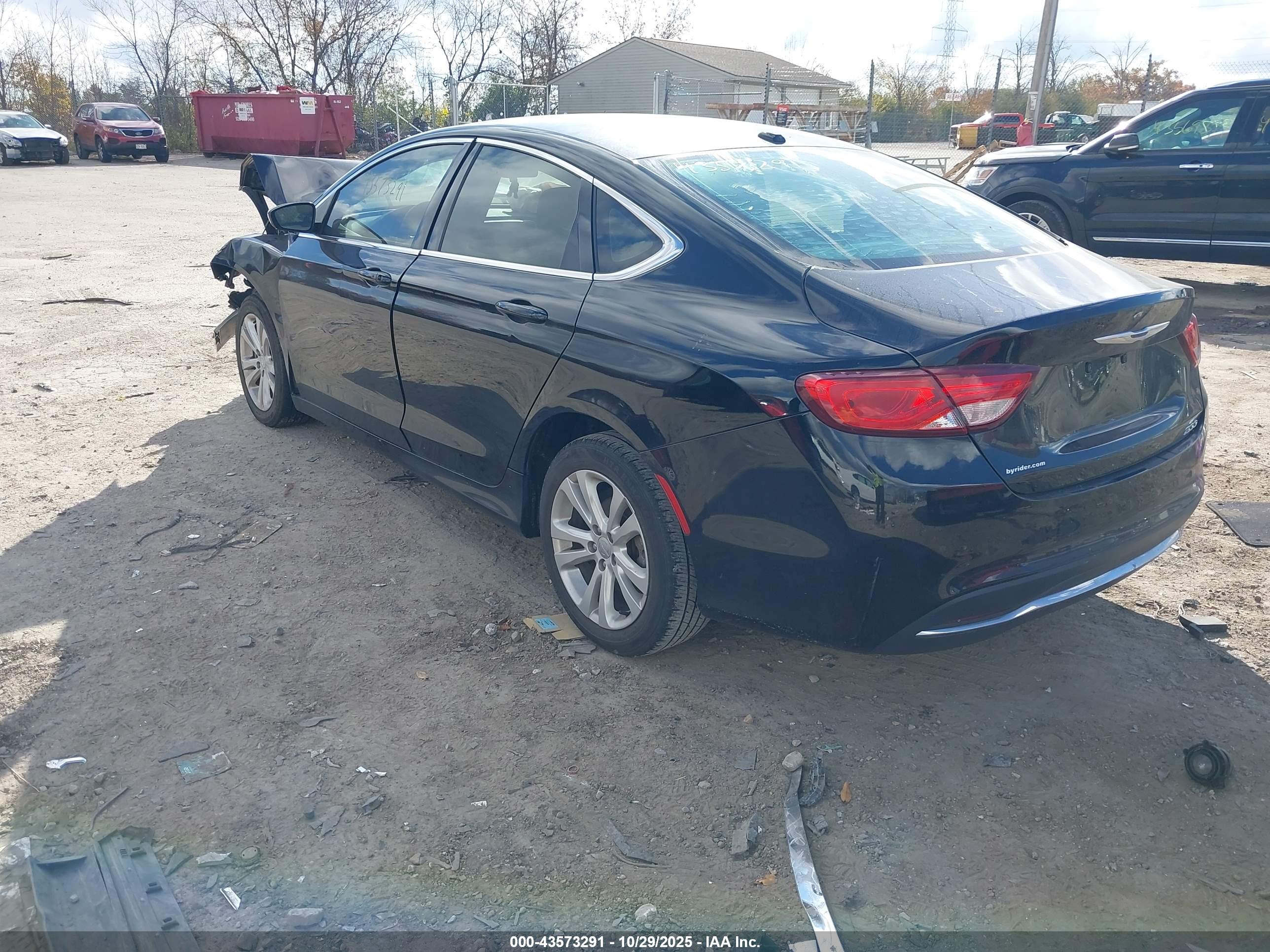 CHRYSLER 200 image 3
