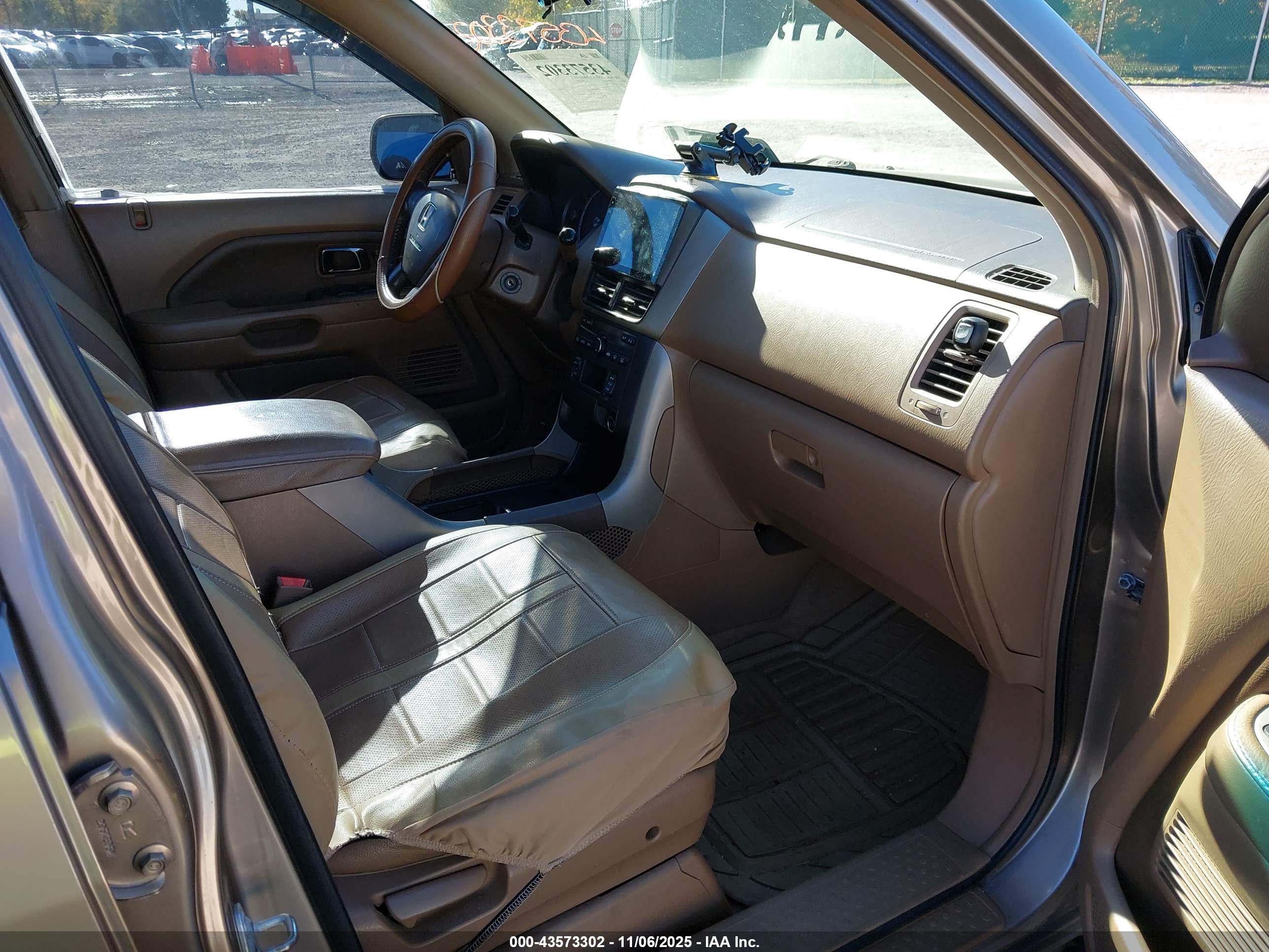 HONDA PILOT image 5