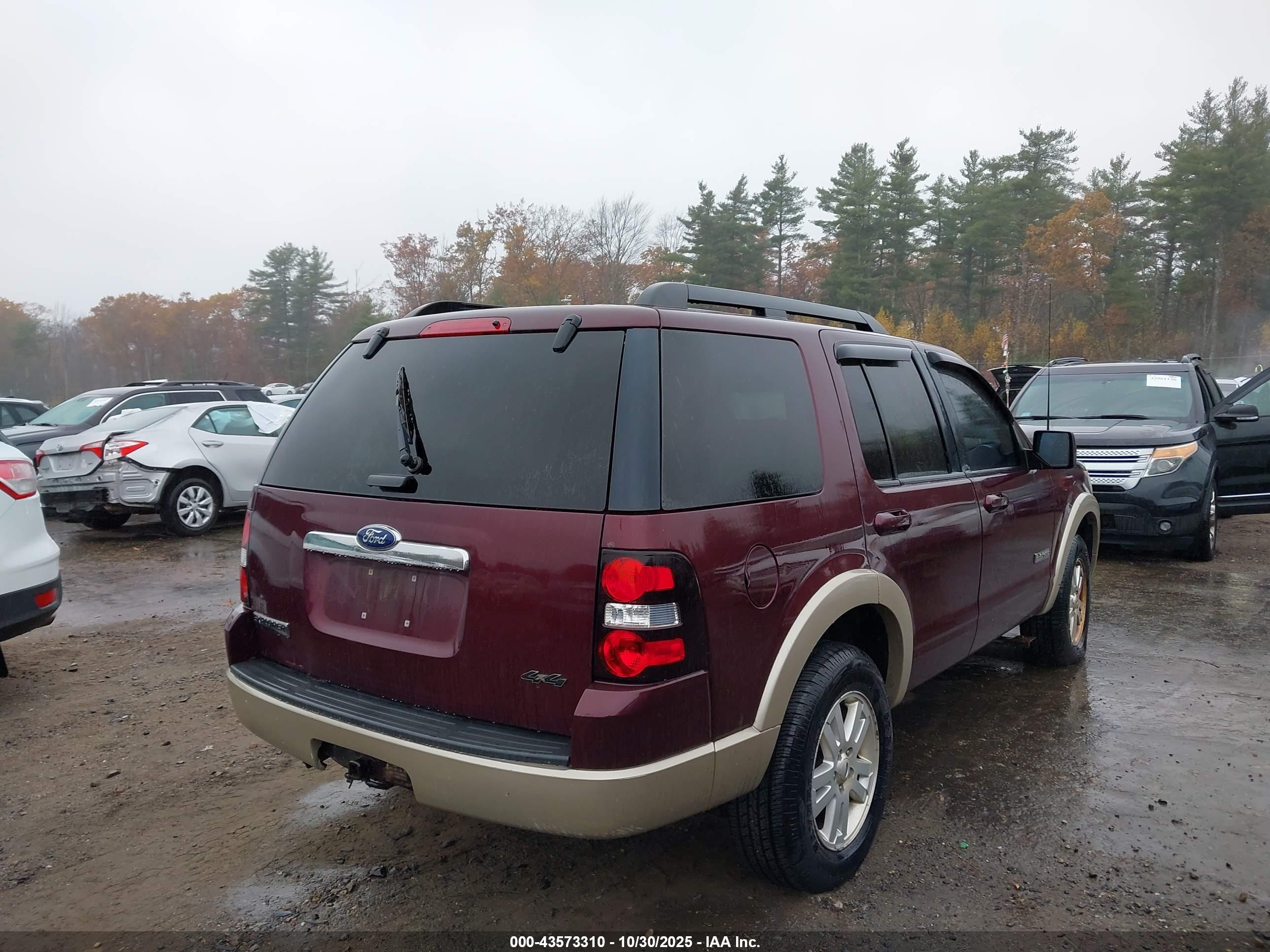 FORD EXPLORER image 4