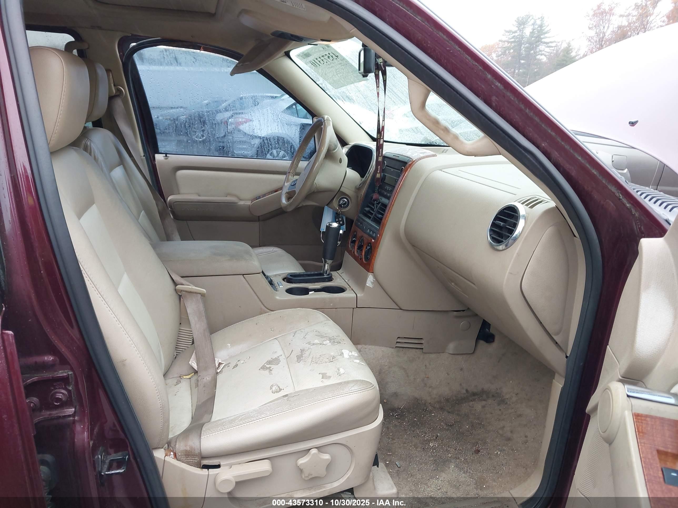 FORD EXPLORER image 5