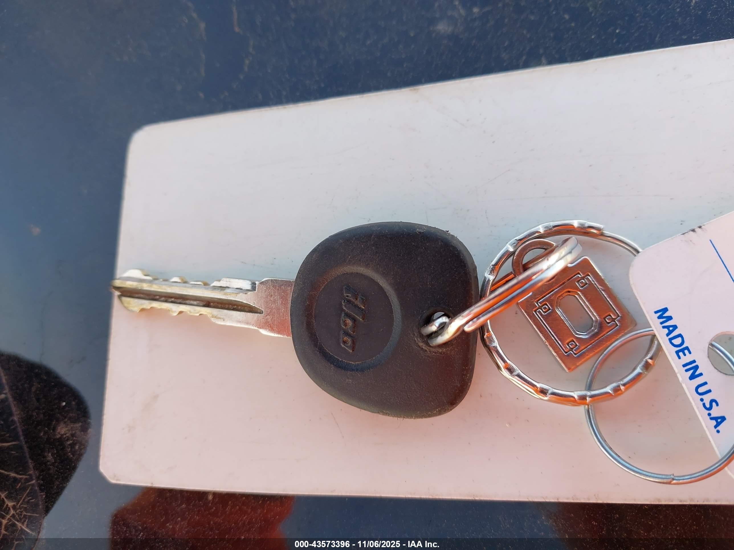 PONTIAC SOLSTICE image 11