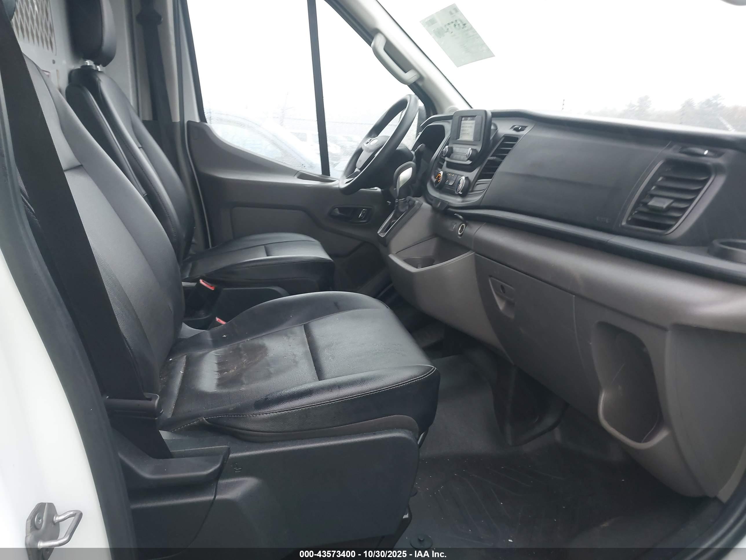 FORD TRANSIT-250 image 5