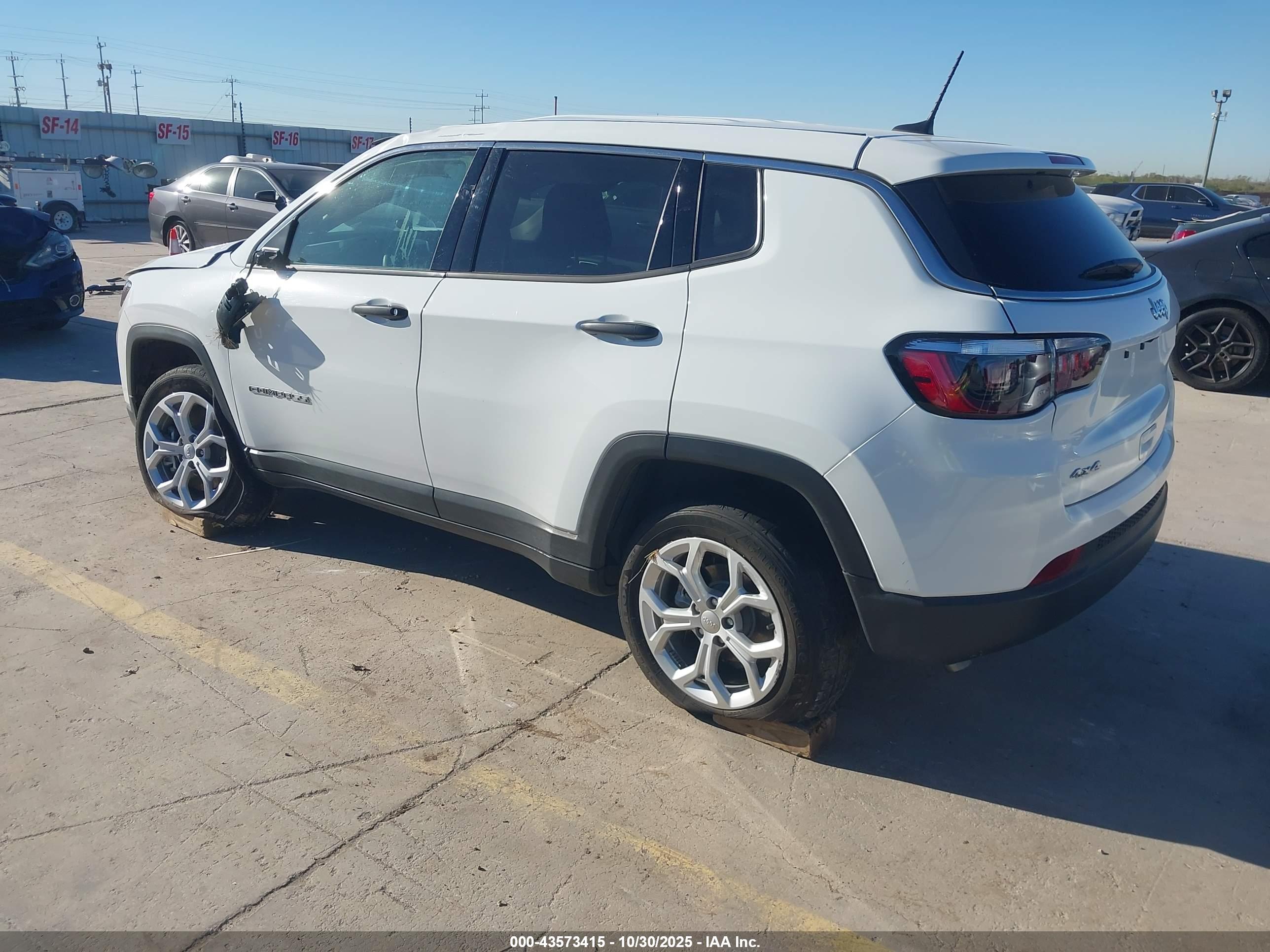 JEEP COMPASS image 3