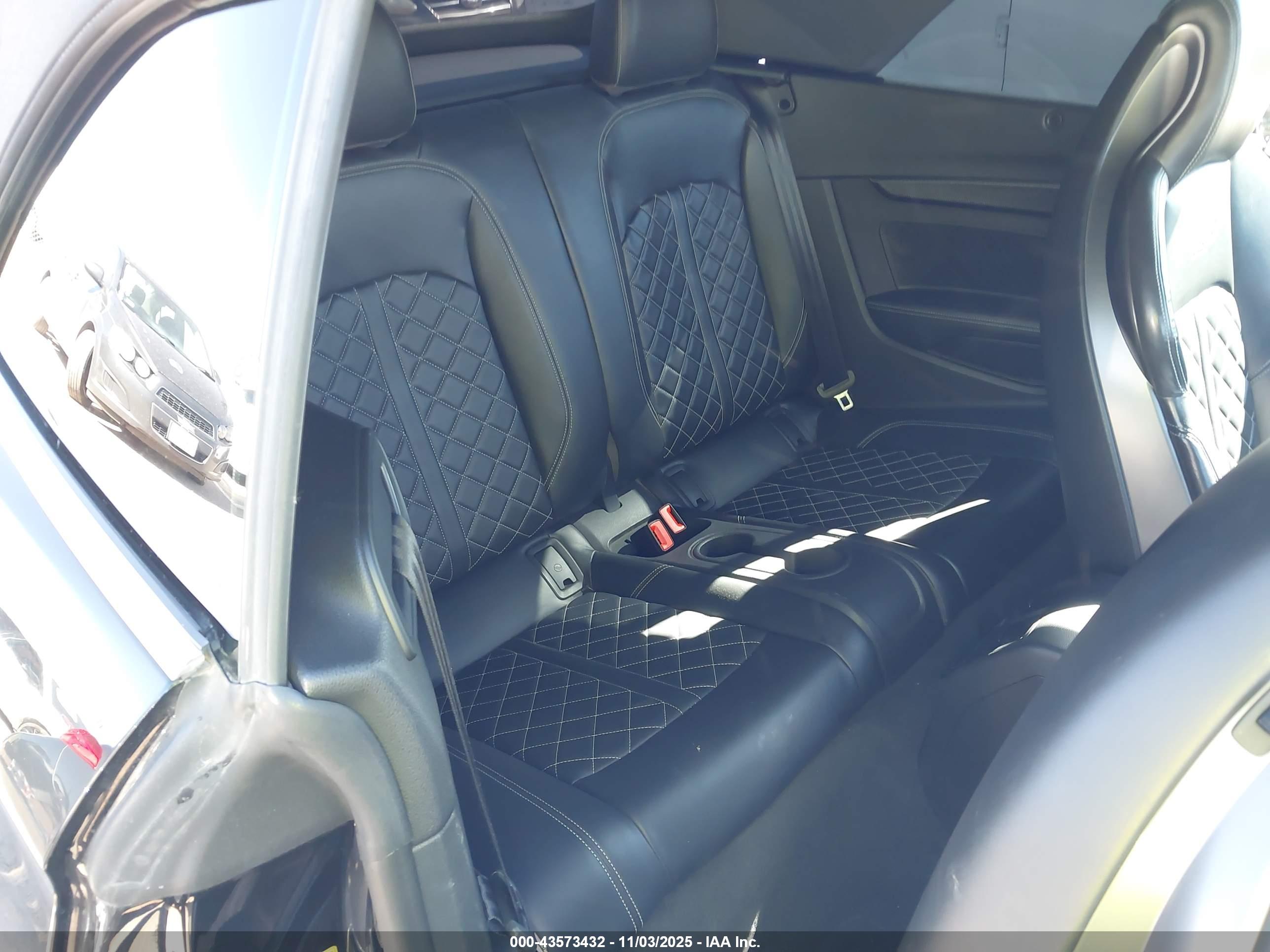 AUDI S5 image 8