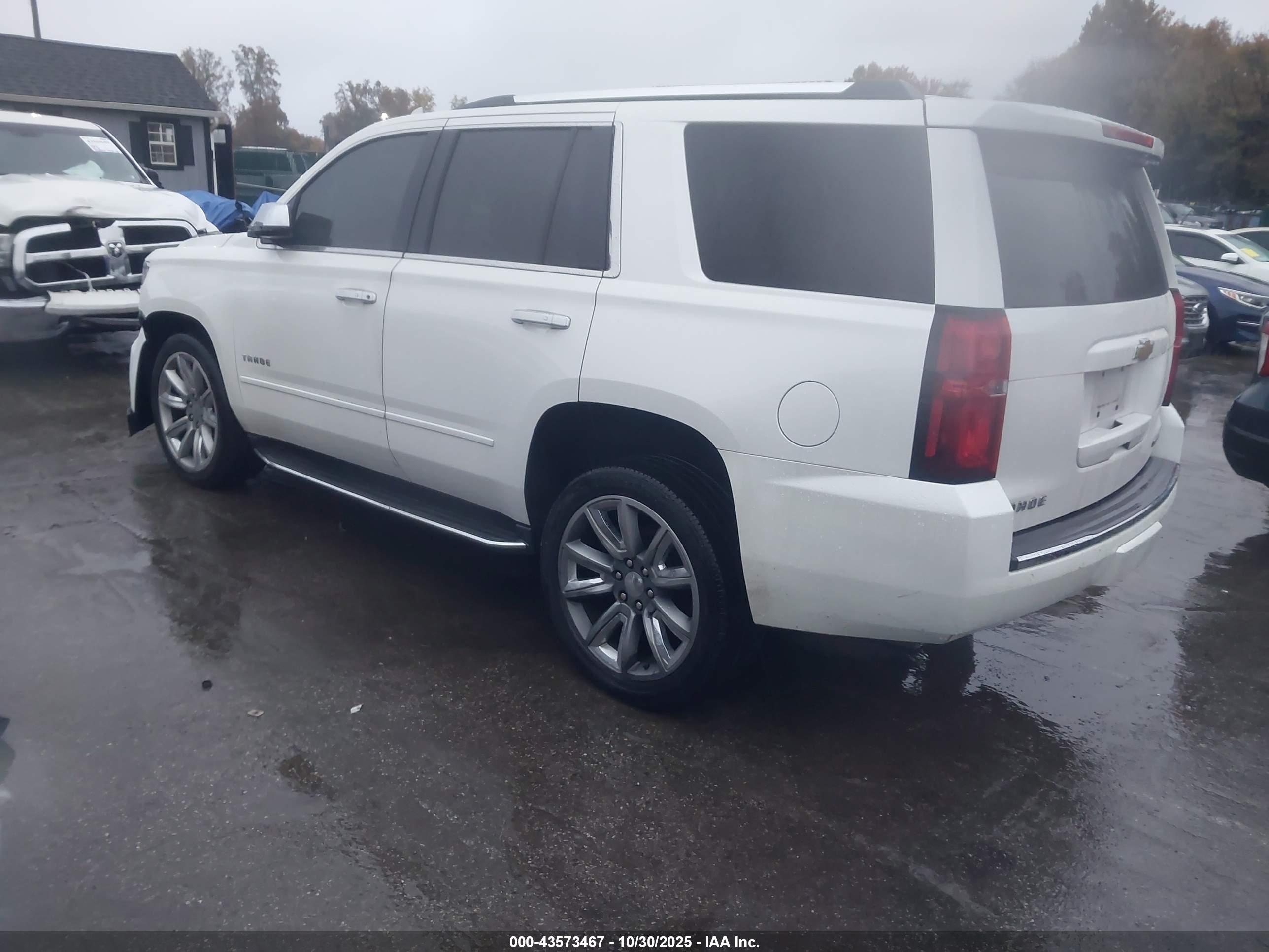 CHEVROLET TAHOE image 3