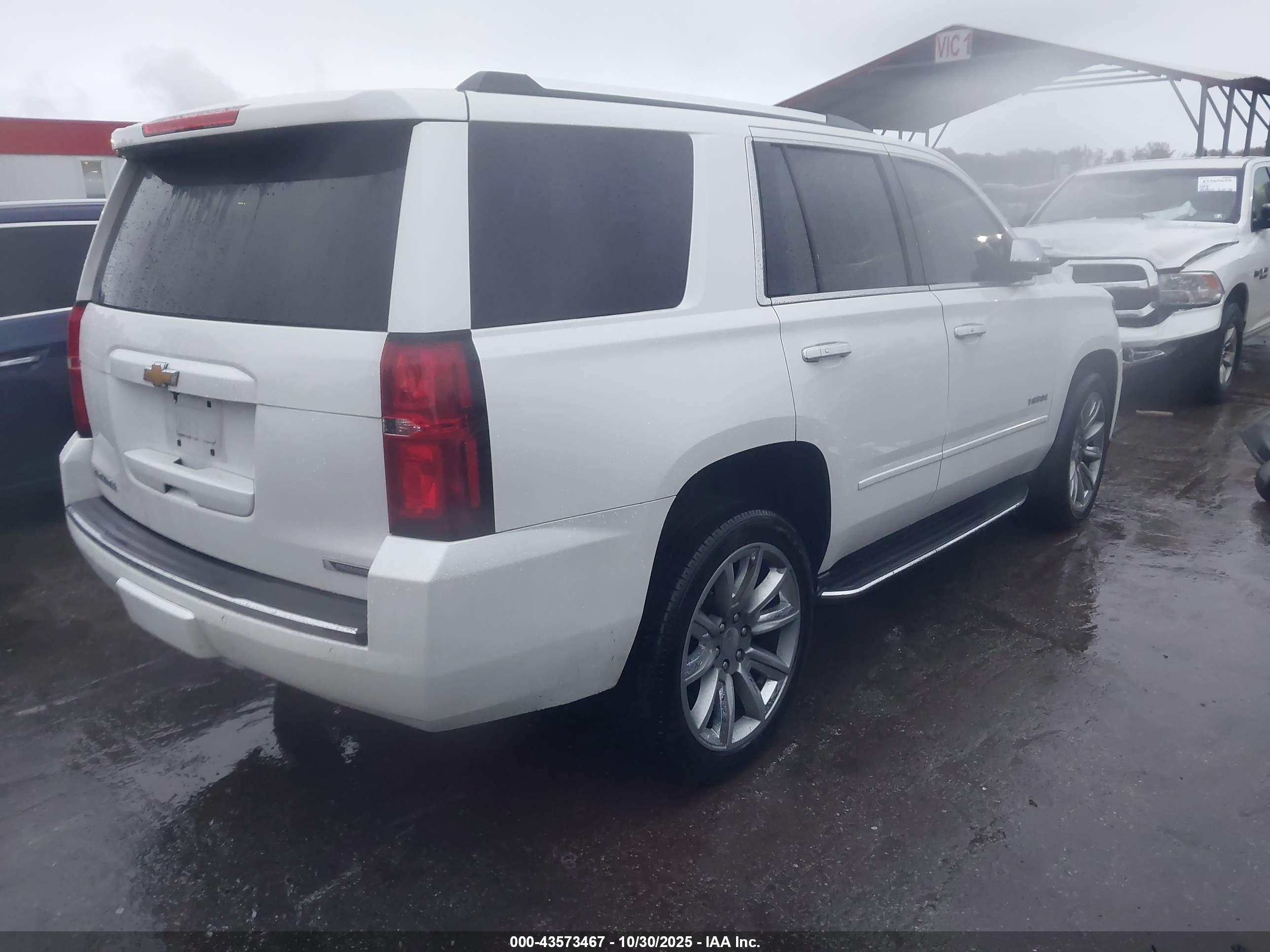 CHEVROLET TAHOE image 4