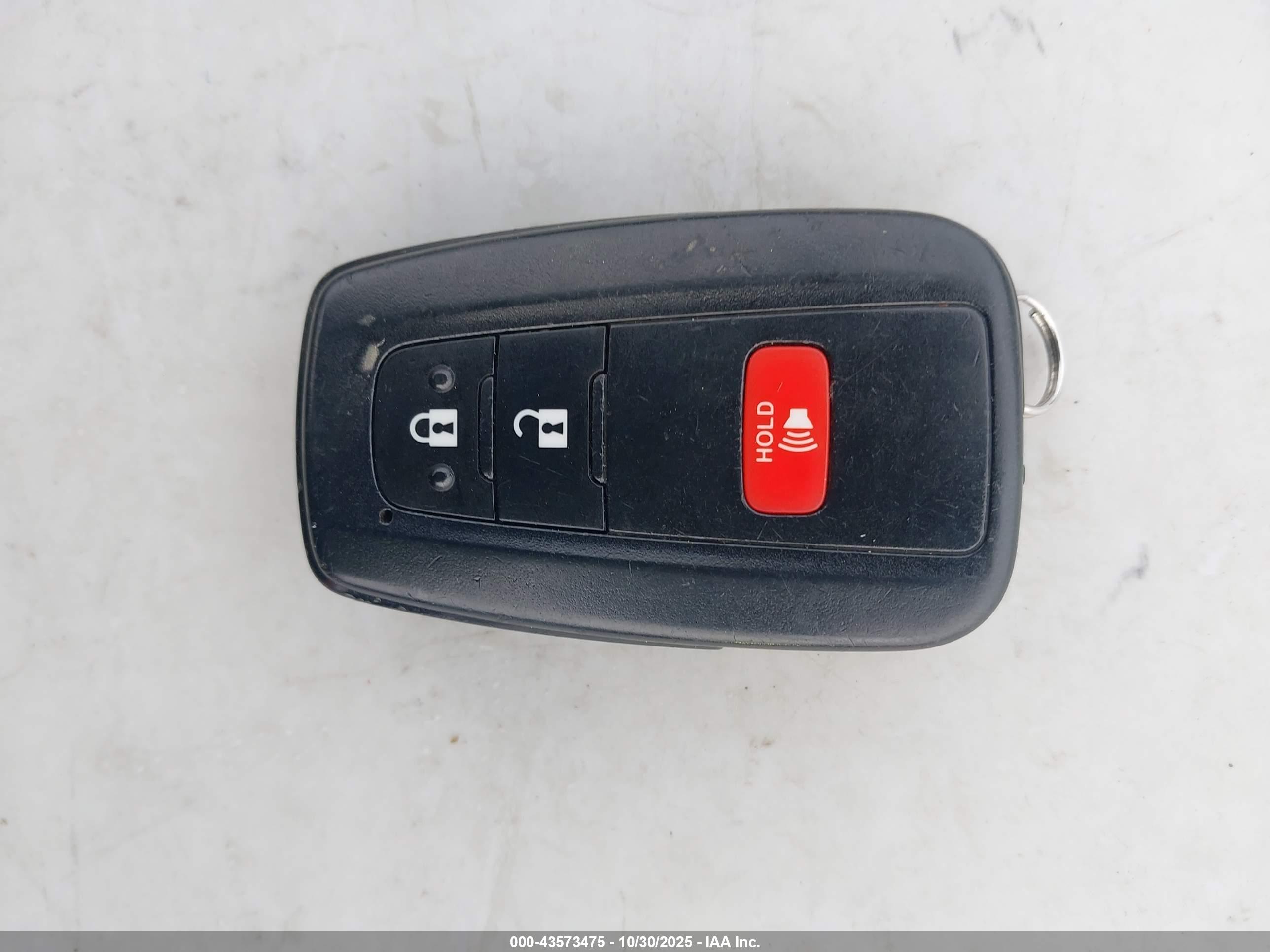 TOYOTA PRIUS image 11