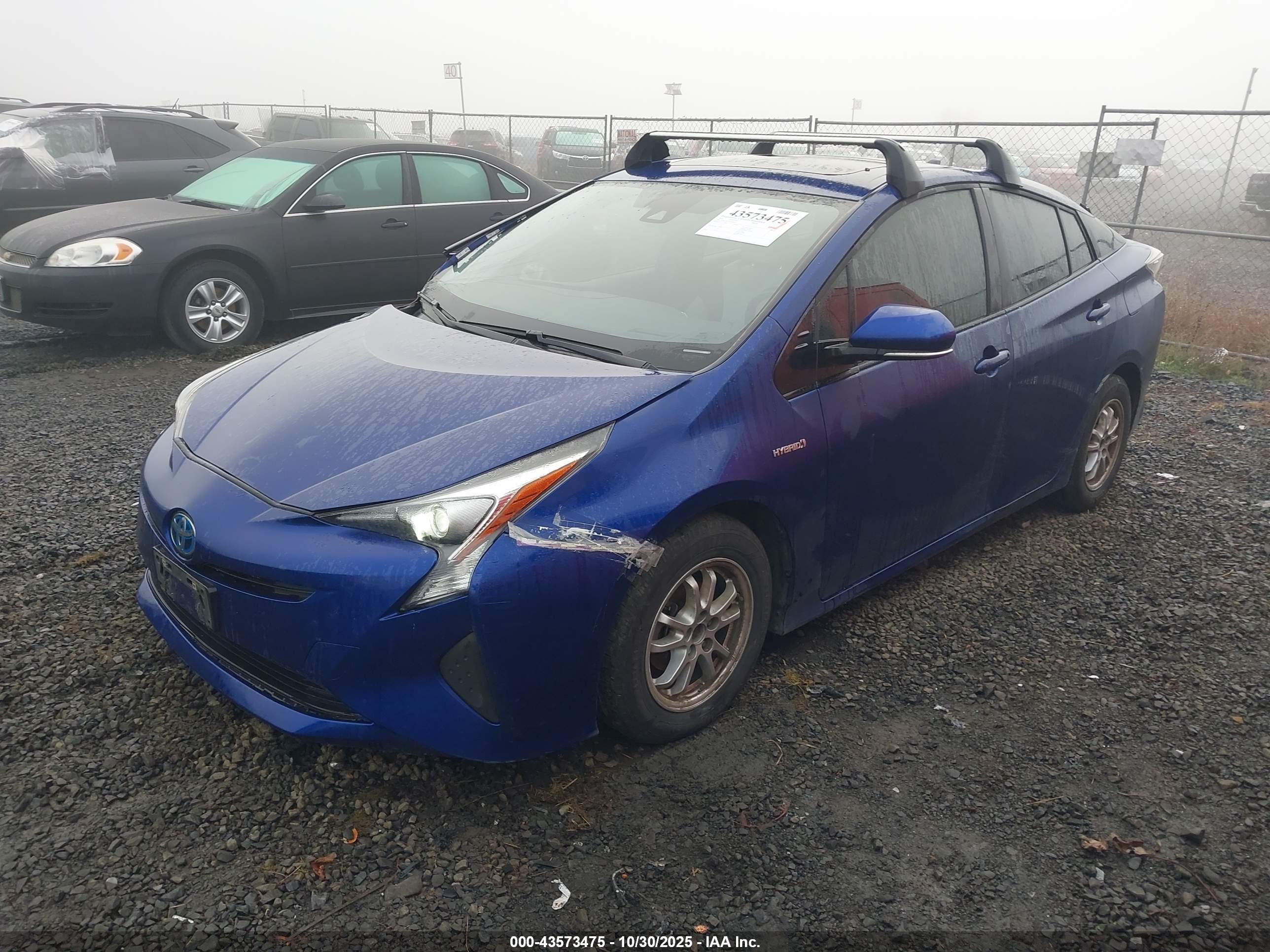 TOYOTA PRIUS image 2