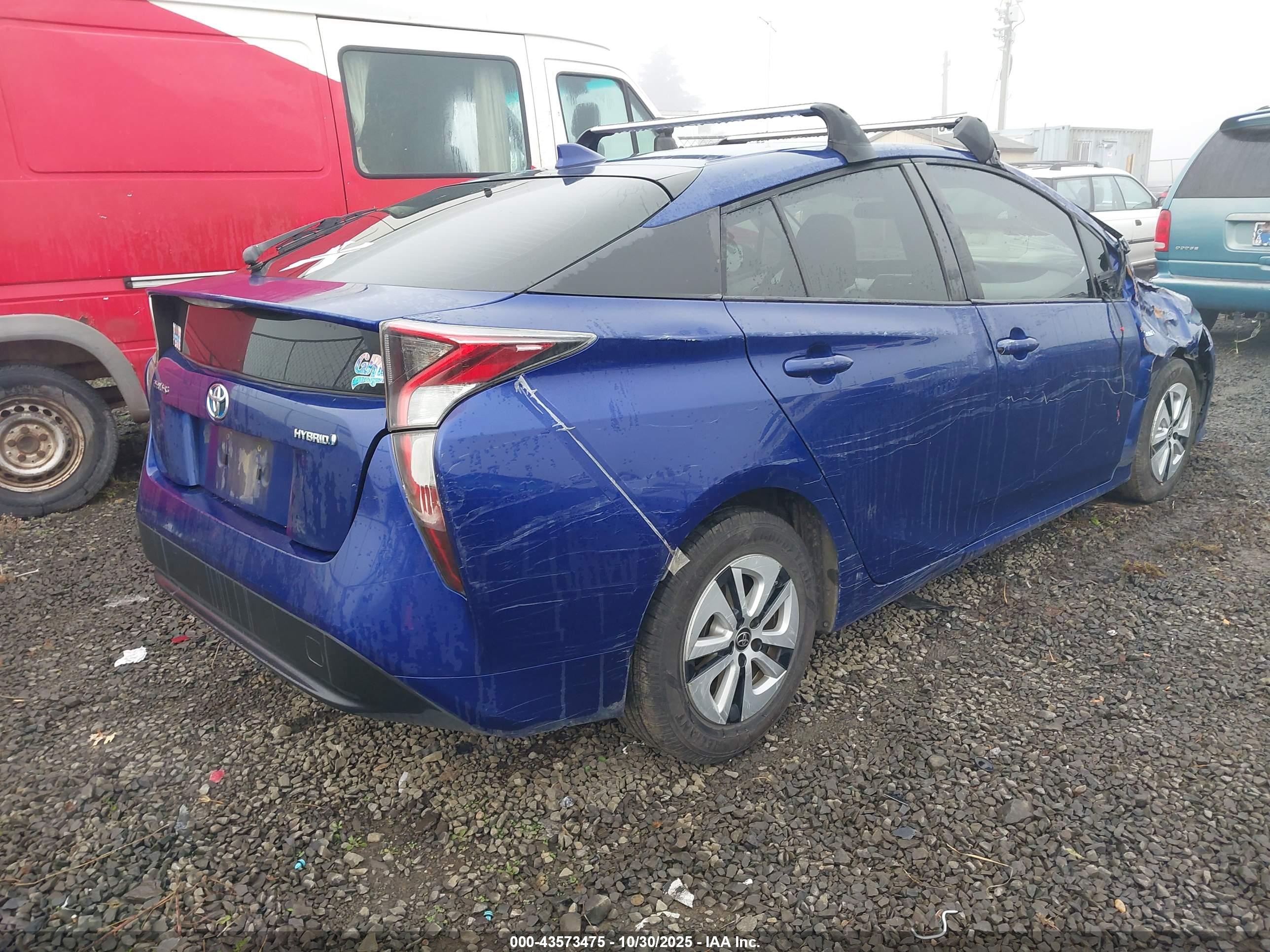 TOYOTA PRIUS image 4