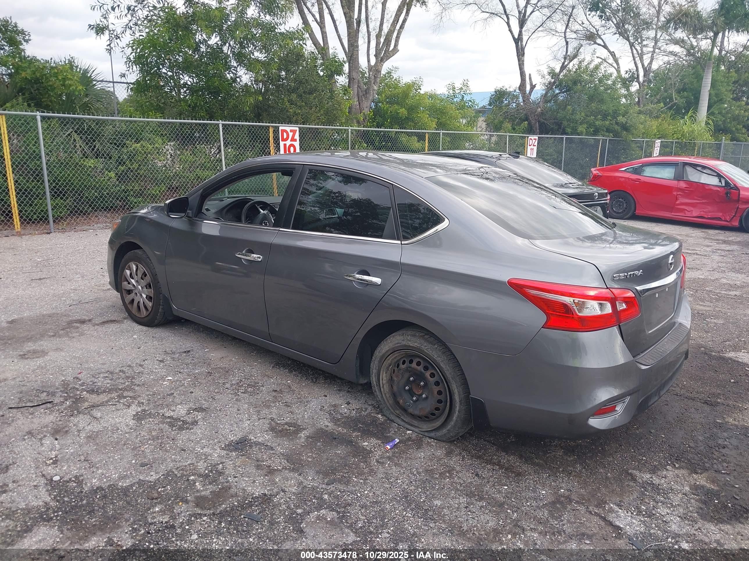 NISSAN SENTRA image 3