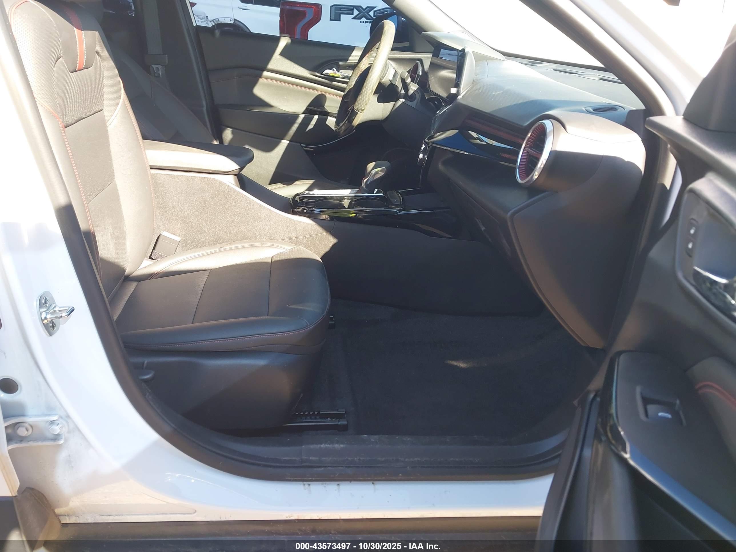 CHEVROLET TRAX image 5