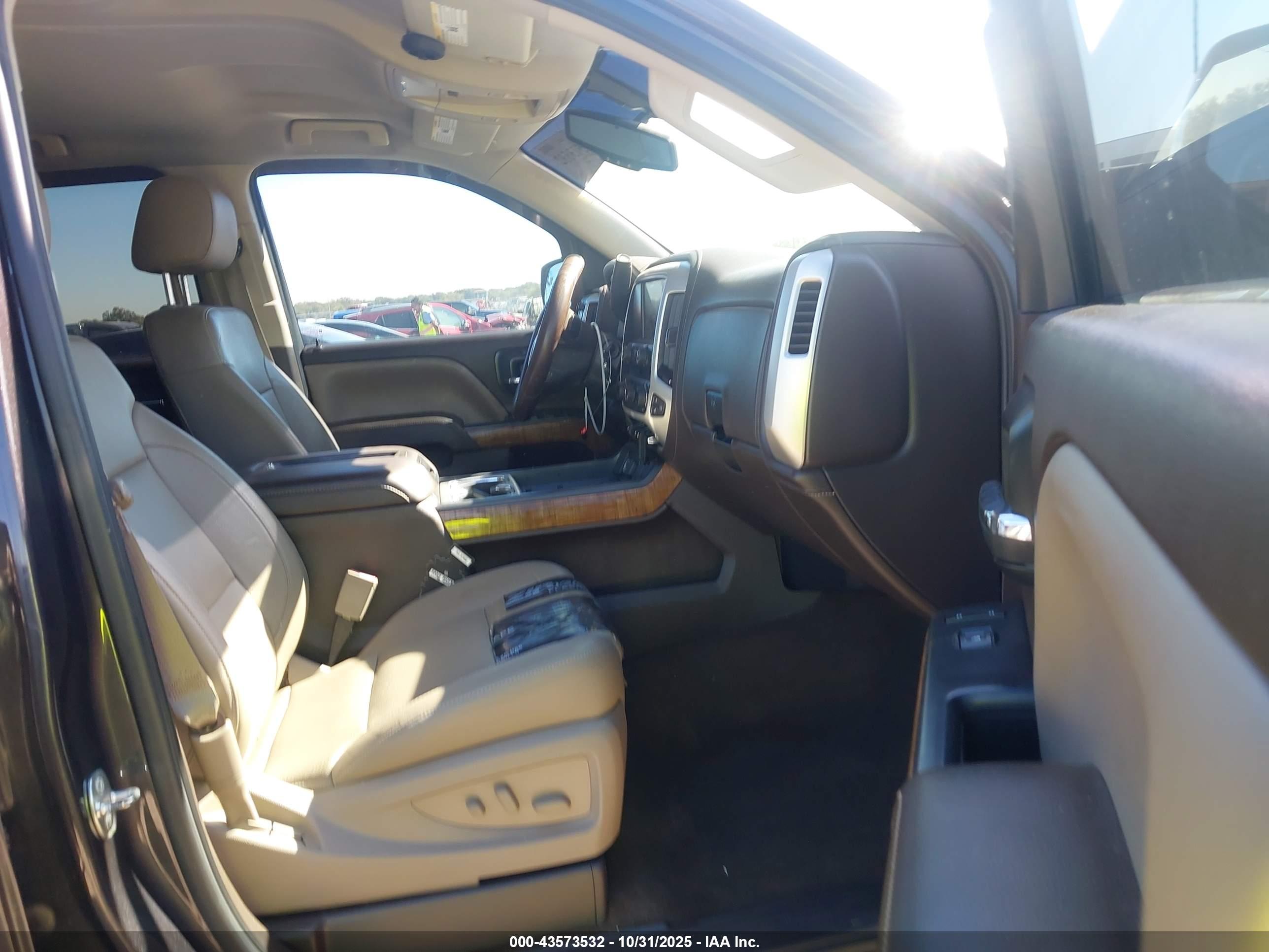 GMC SIERRA image 5