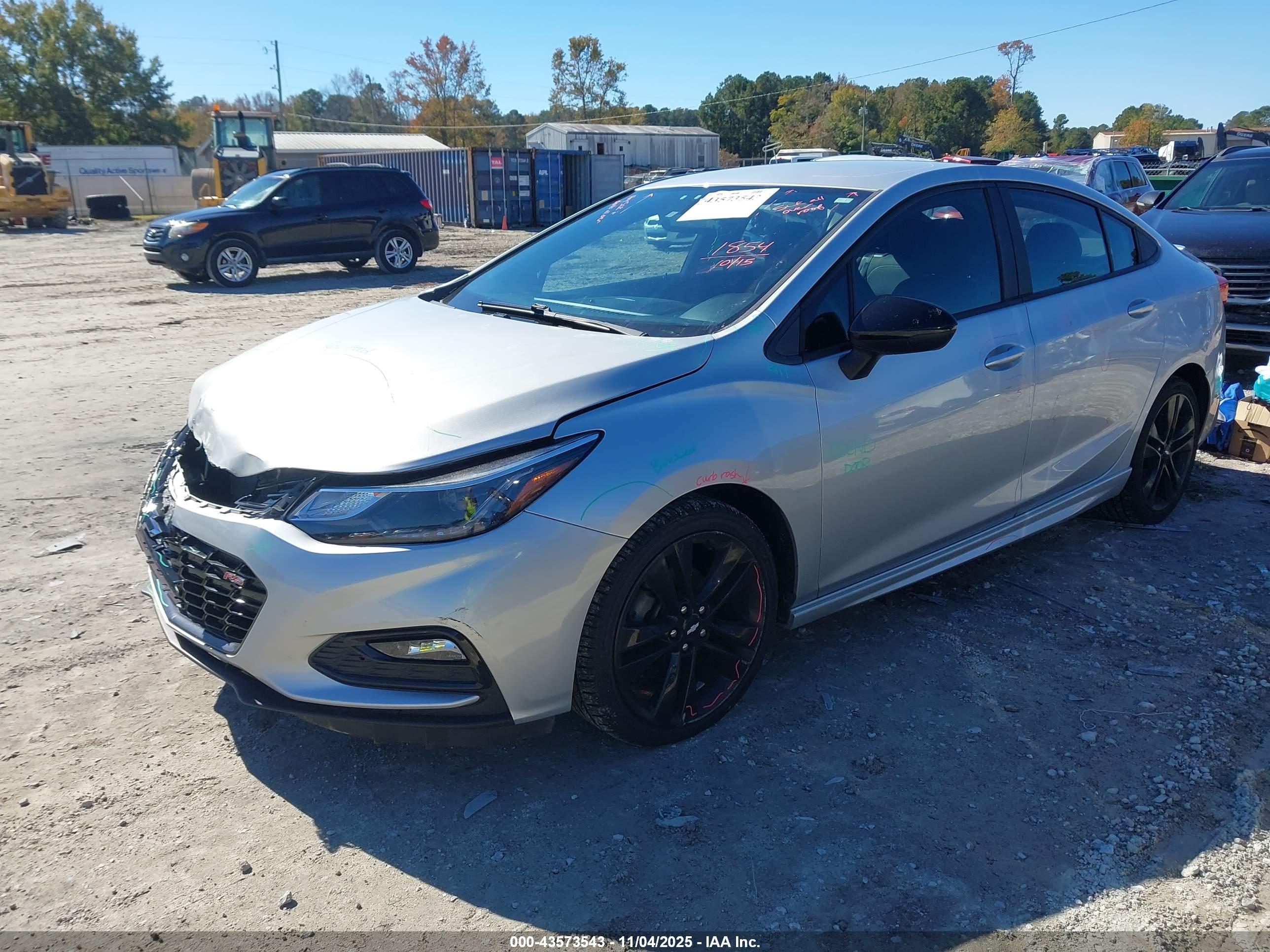 CHEVROLET CRUZE image 2