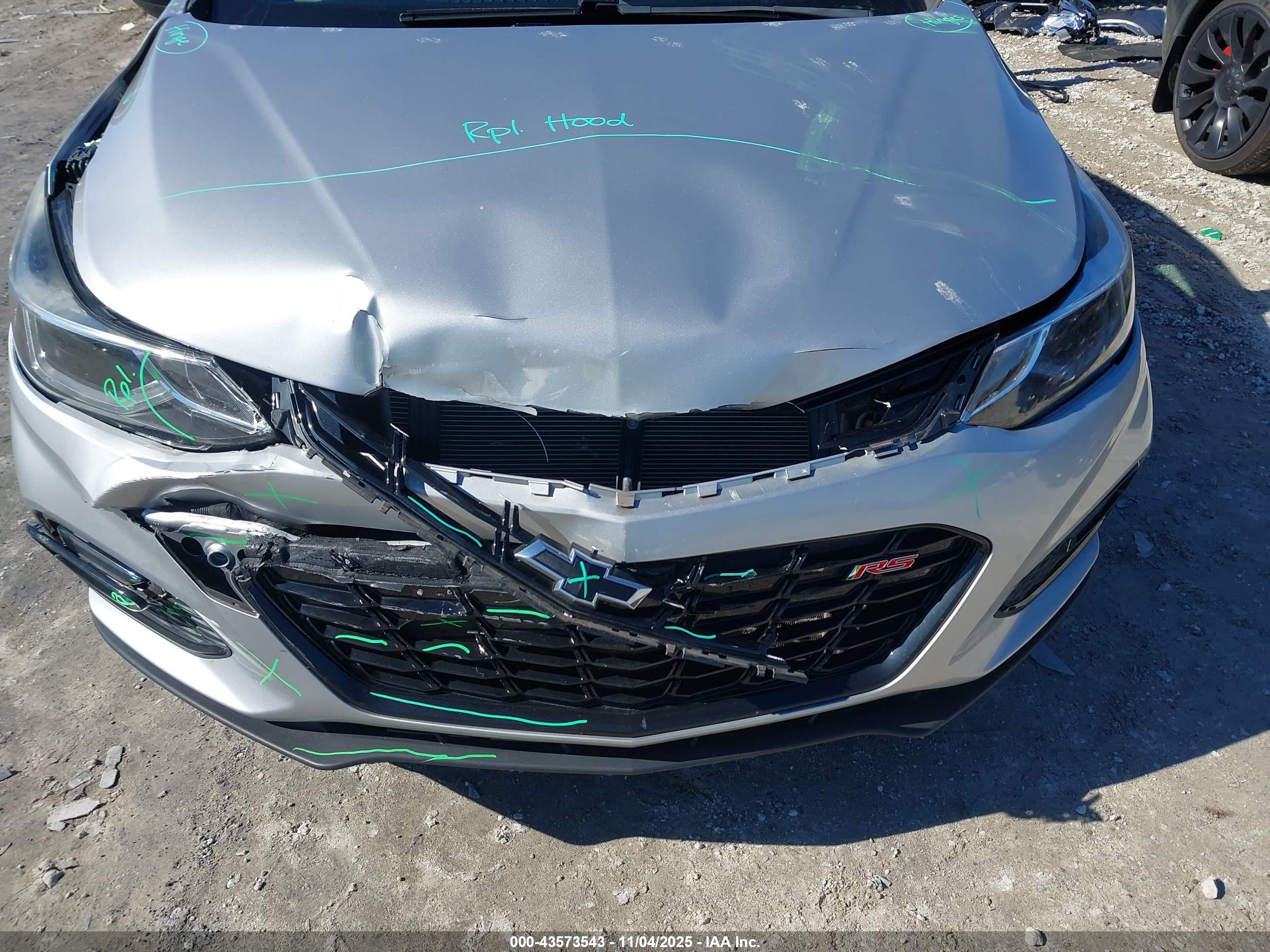 CHEVROLET CRUZE image 6