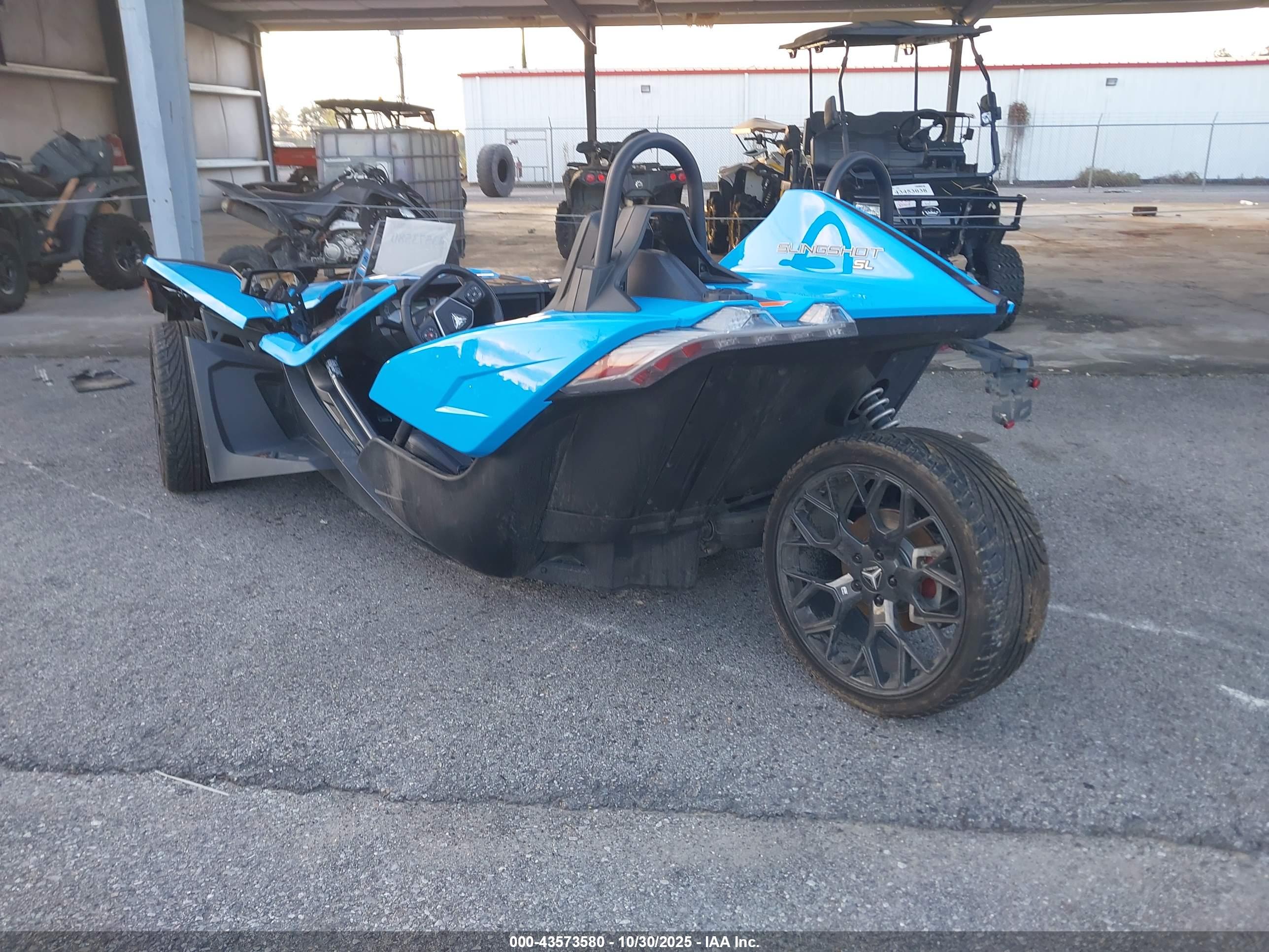 POLARIS SLINGSHOT image 3