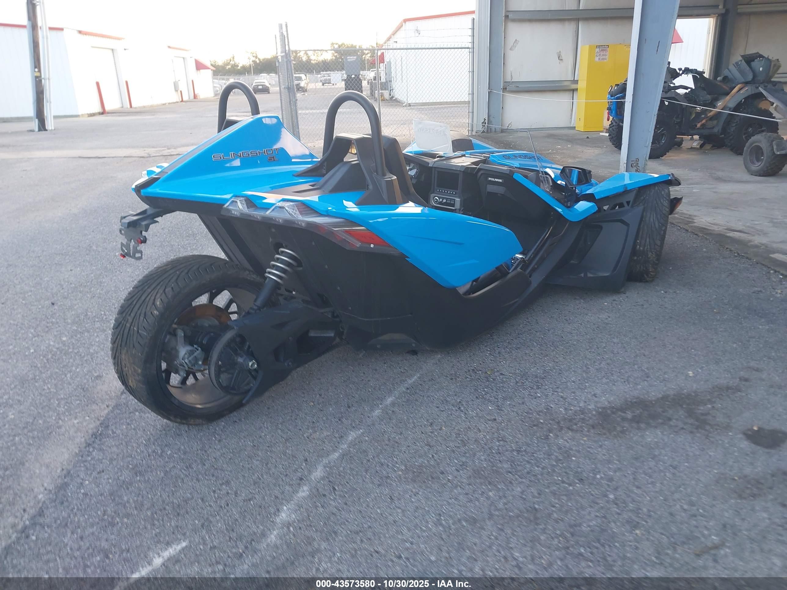 POLARIS SLINGSHOT image 4