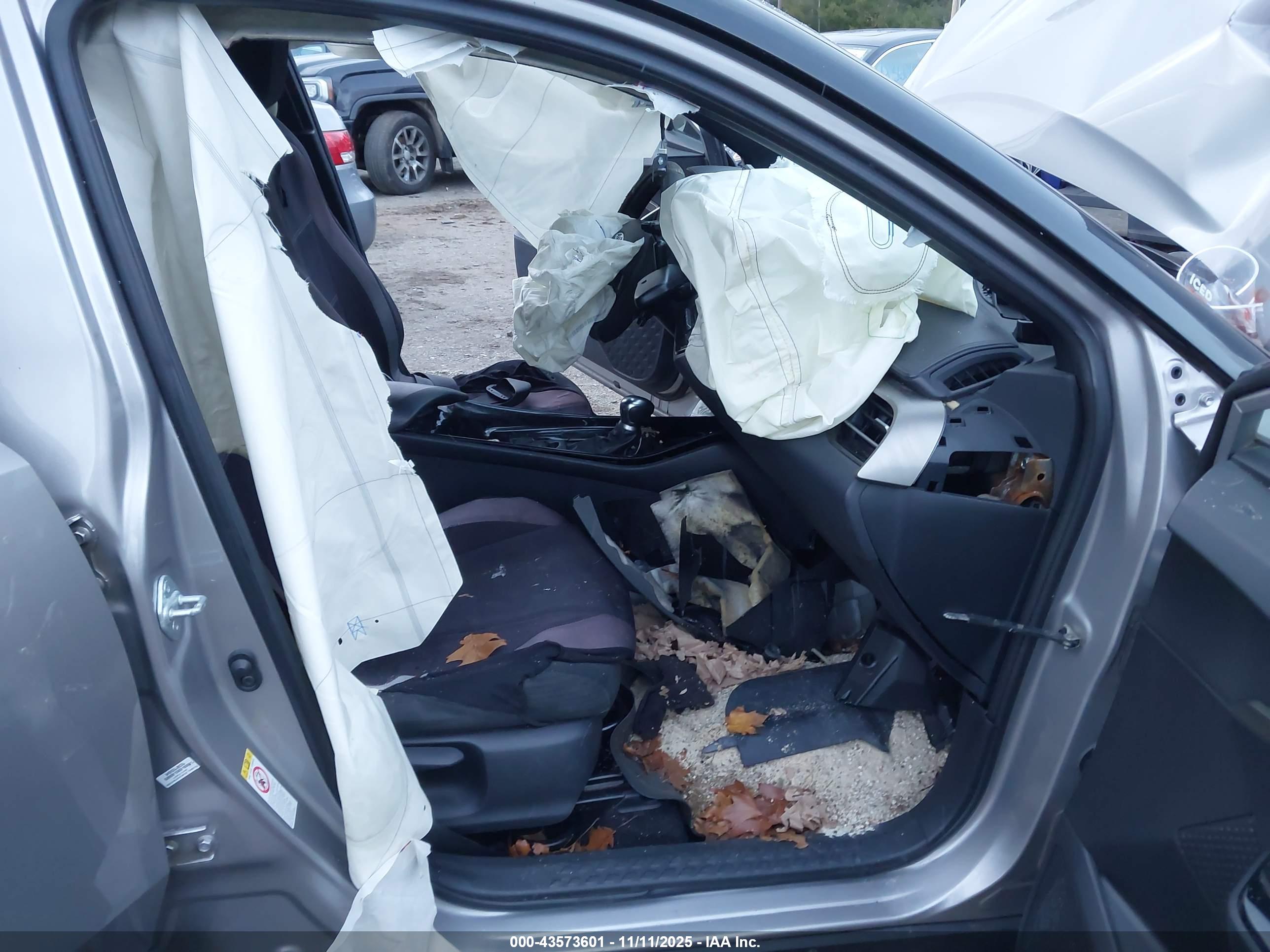 TOYOTA C-HR image 5