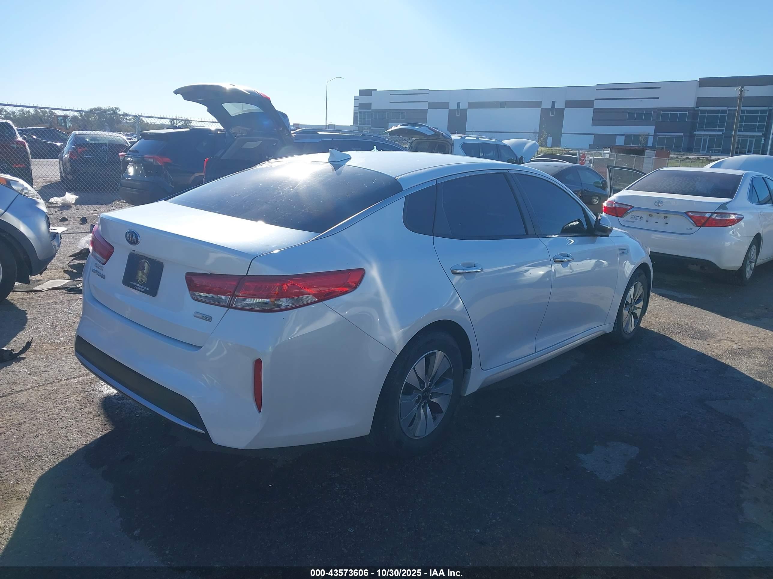 KIA OPTIMA image 4