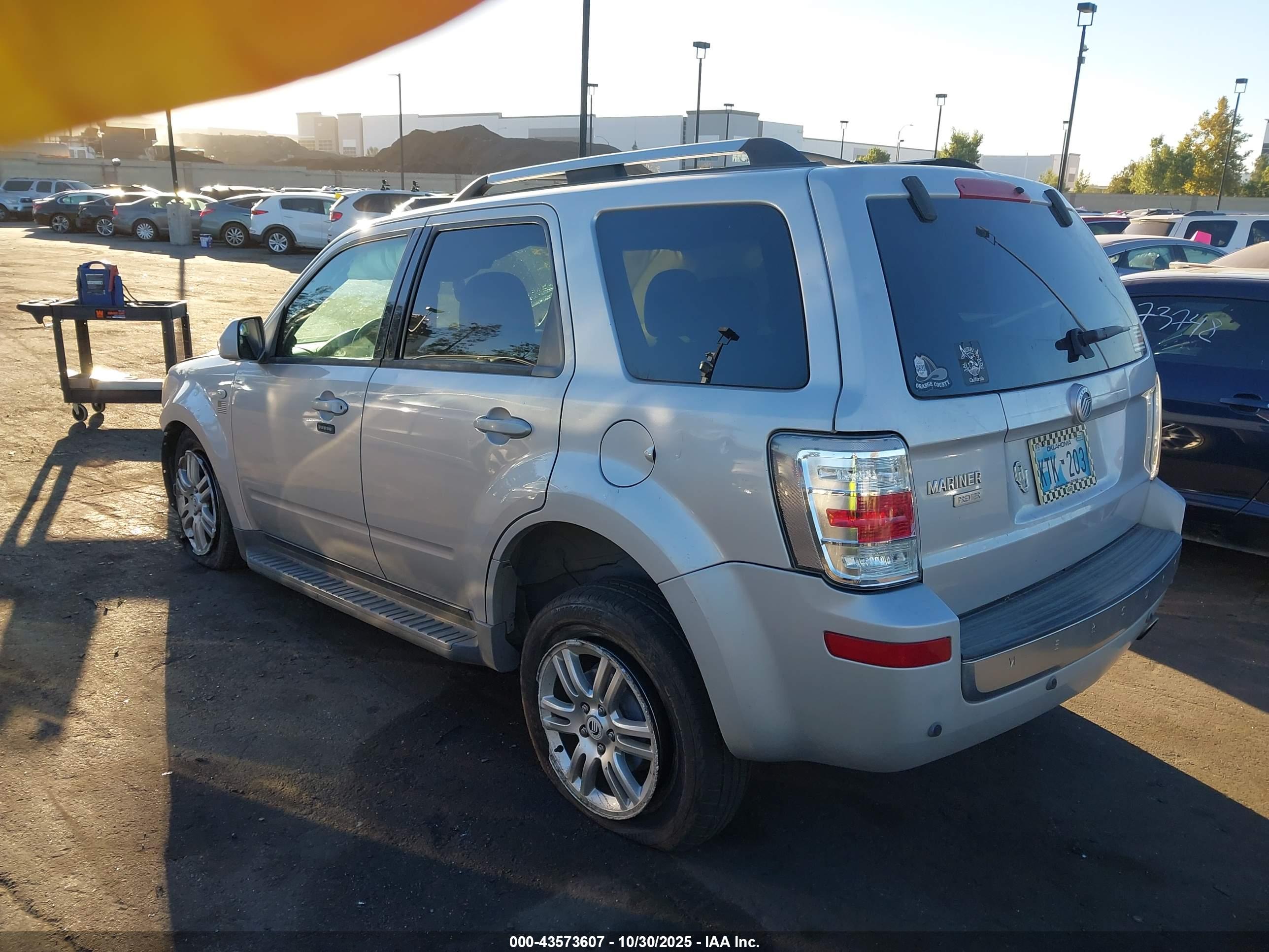 MERCURY MARINER image 3