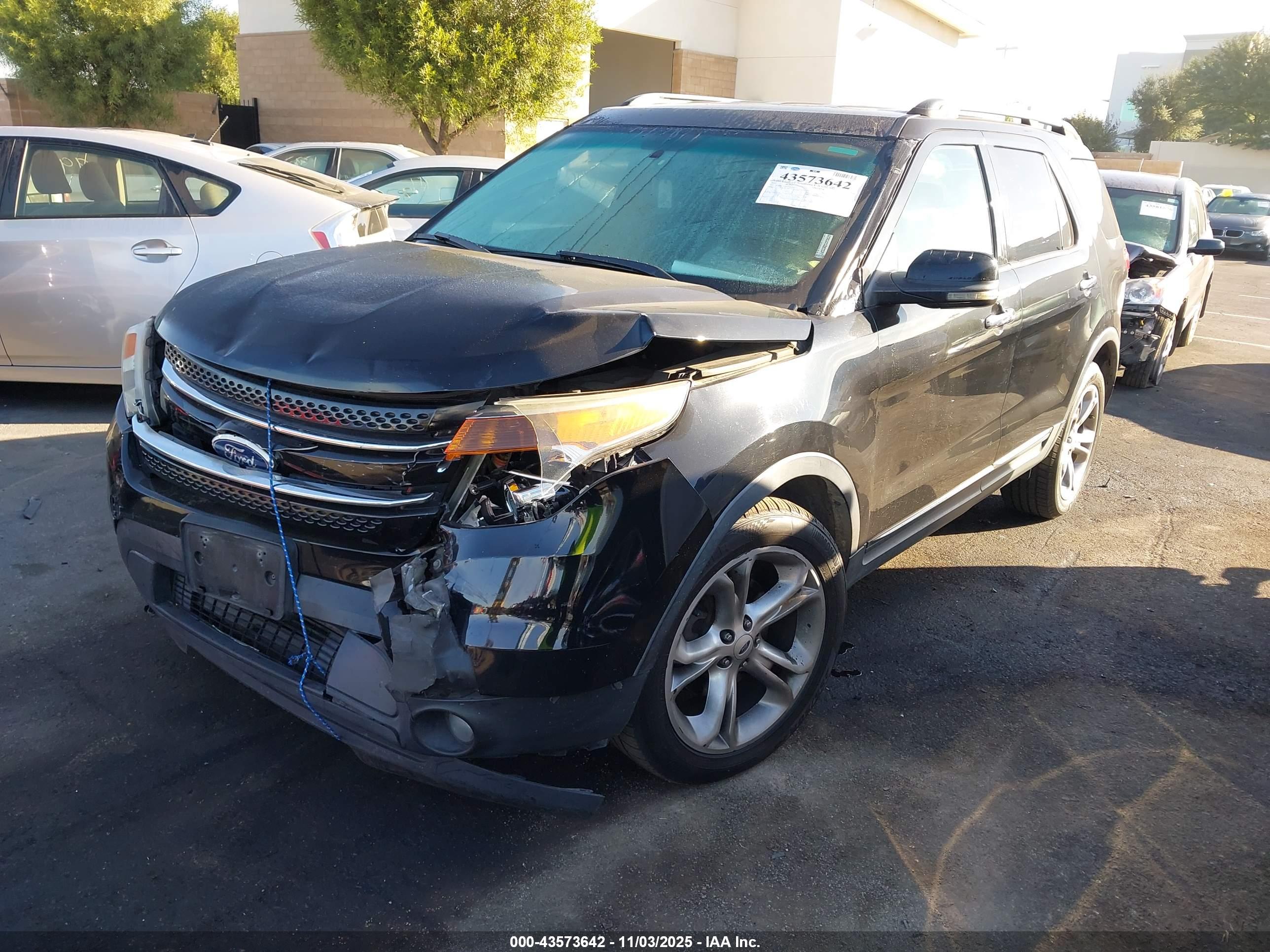 FORD EXPLORER image 2