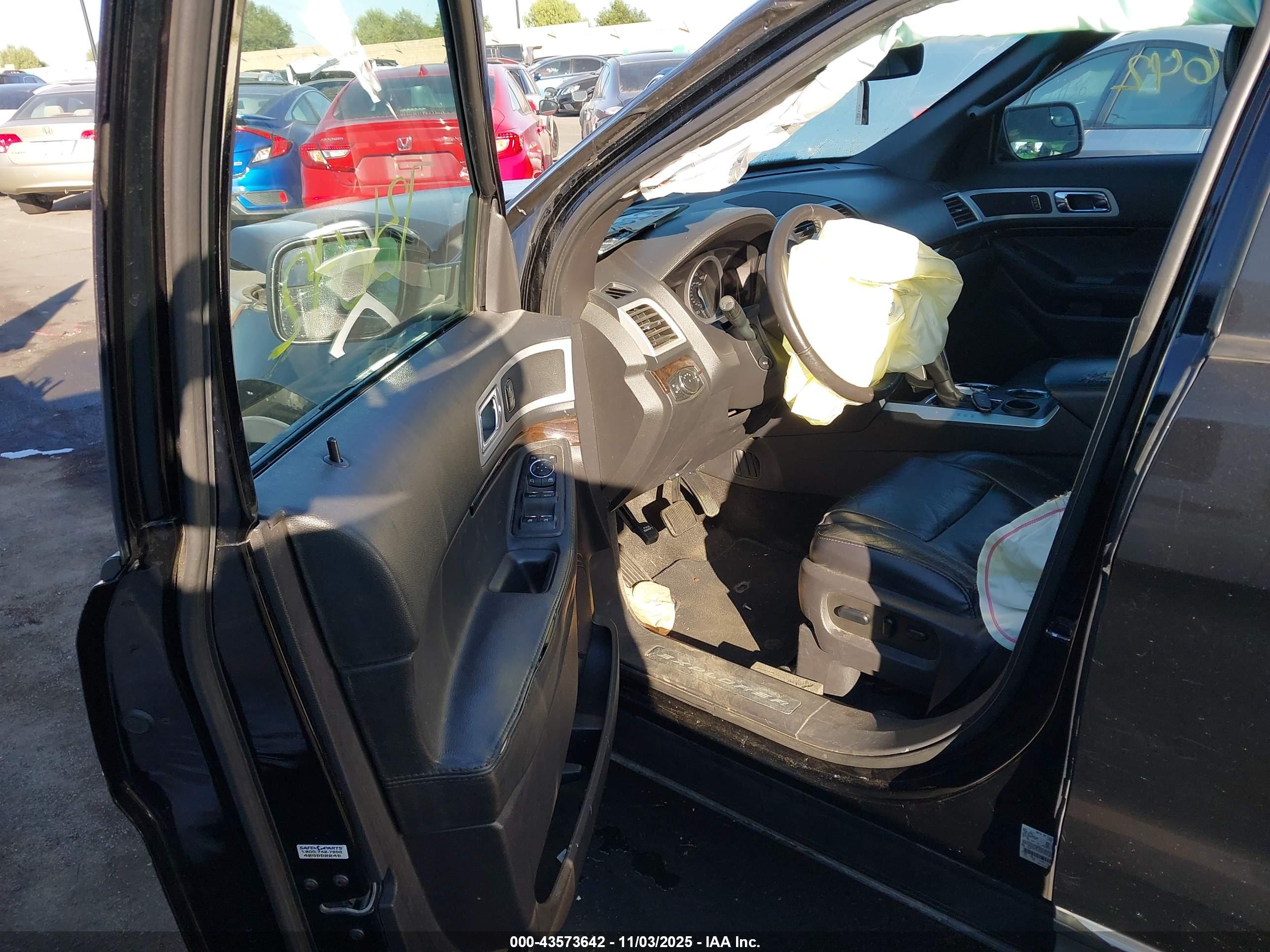 FORD EXPLORER image 5