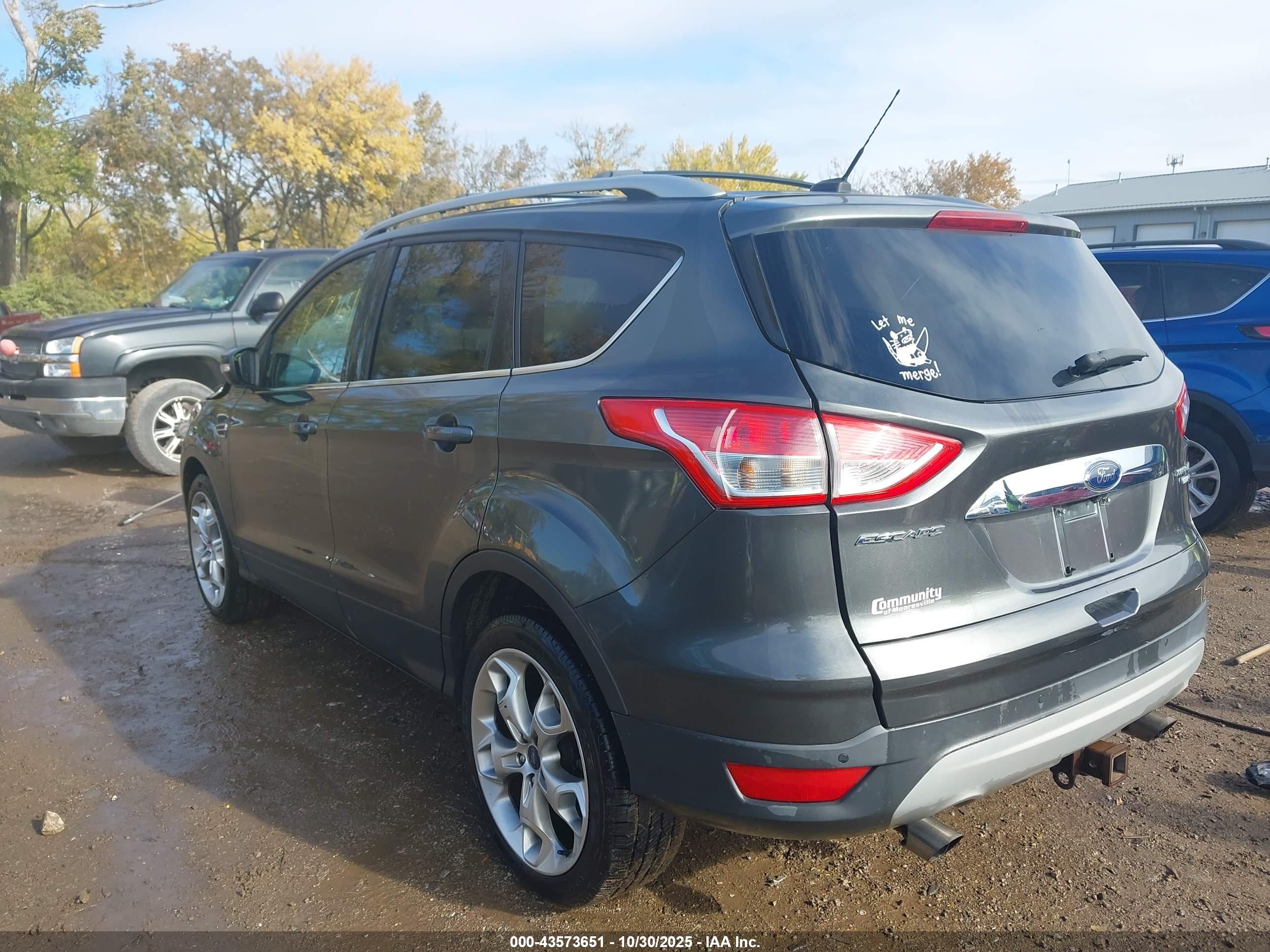 FORD ESCAPE image 3