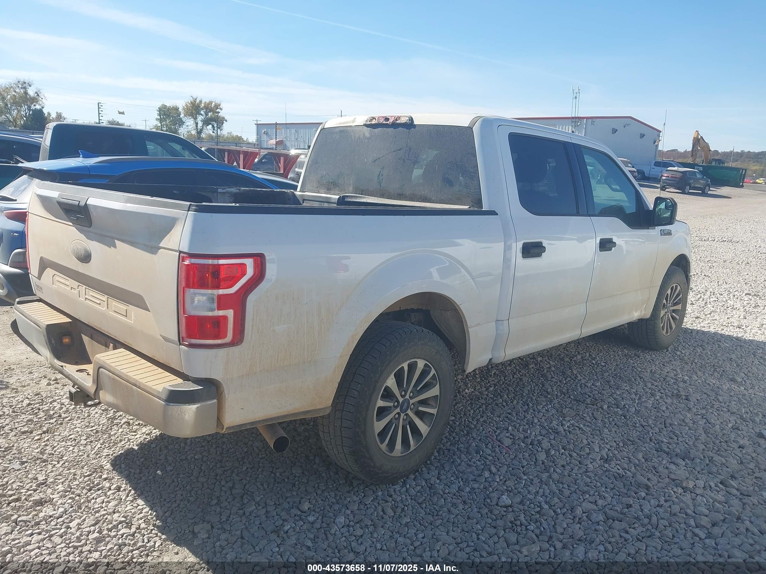 FORD F-150 image 4