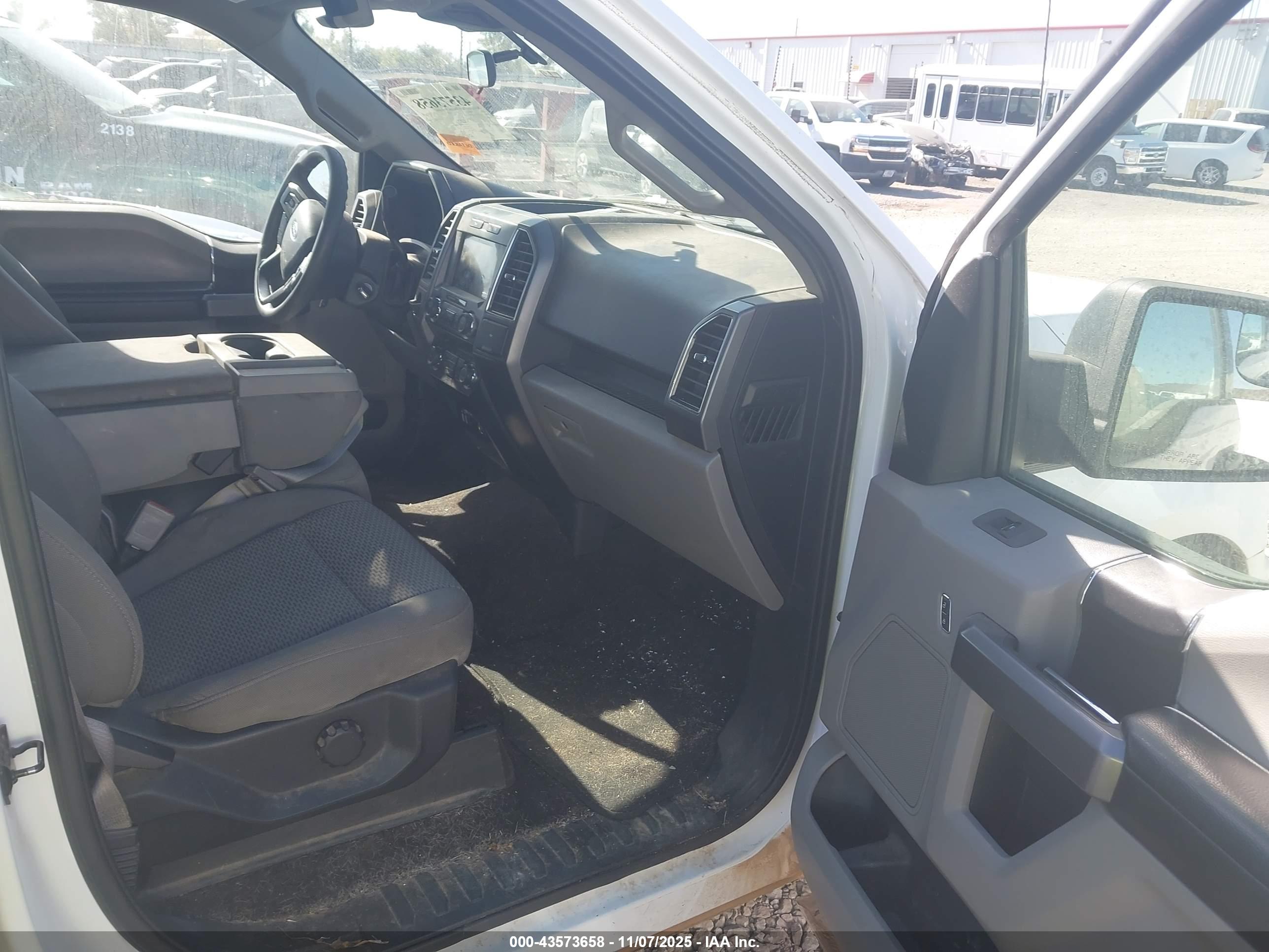 FORD F-150 image 5