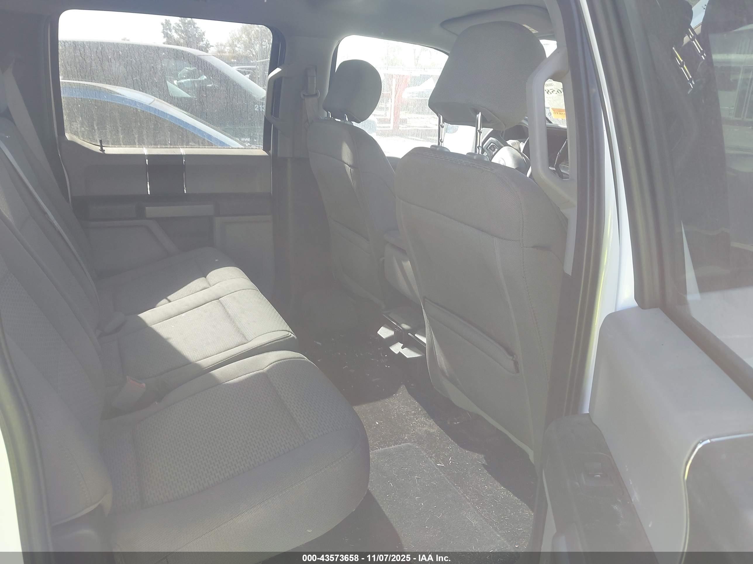 FORD F-150 image 8
