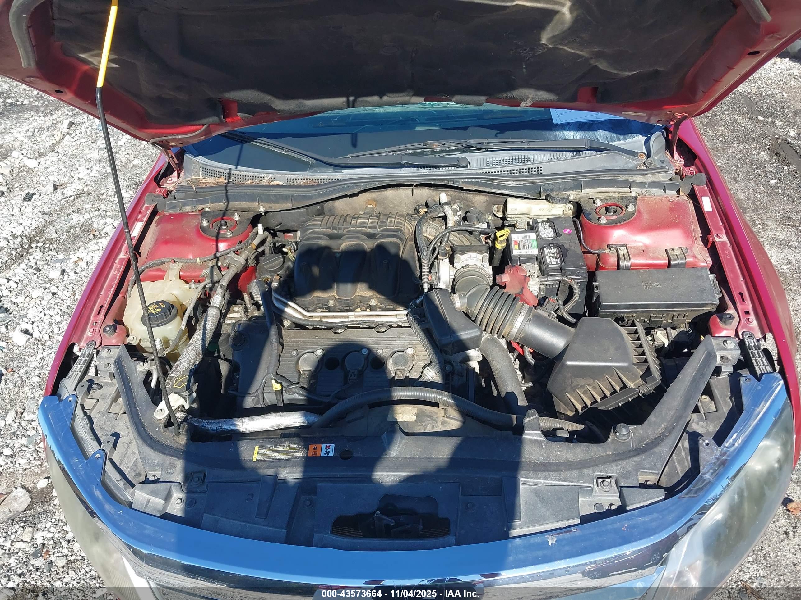 FORD FUSION image 10