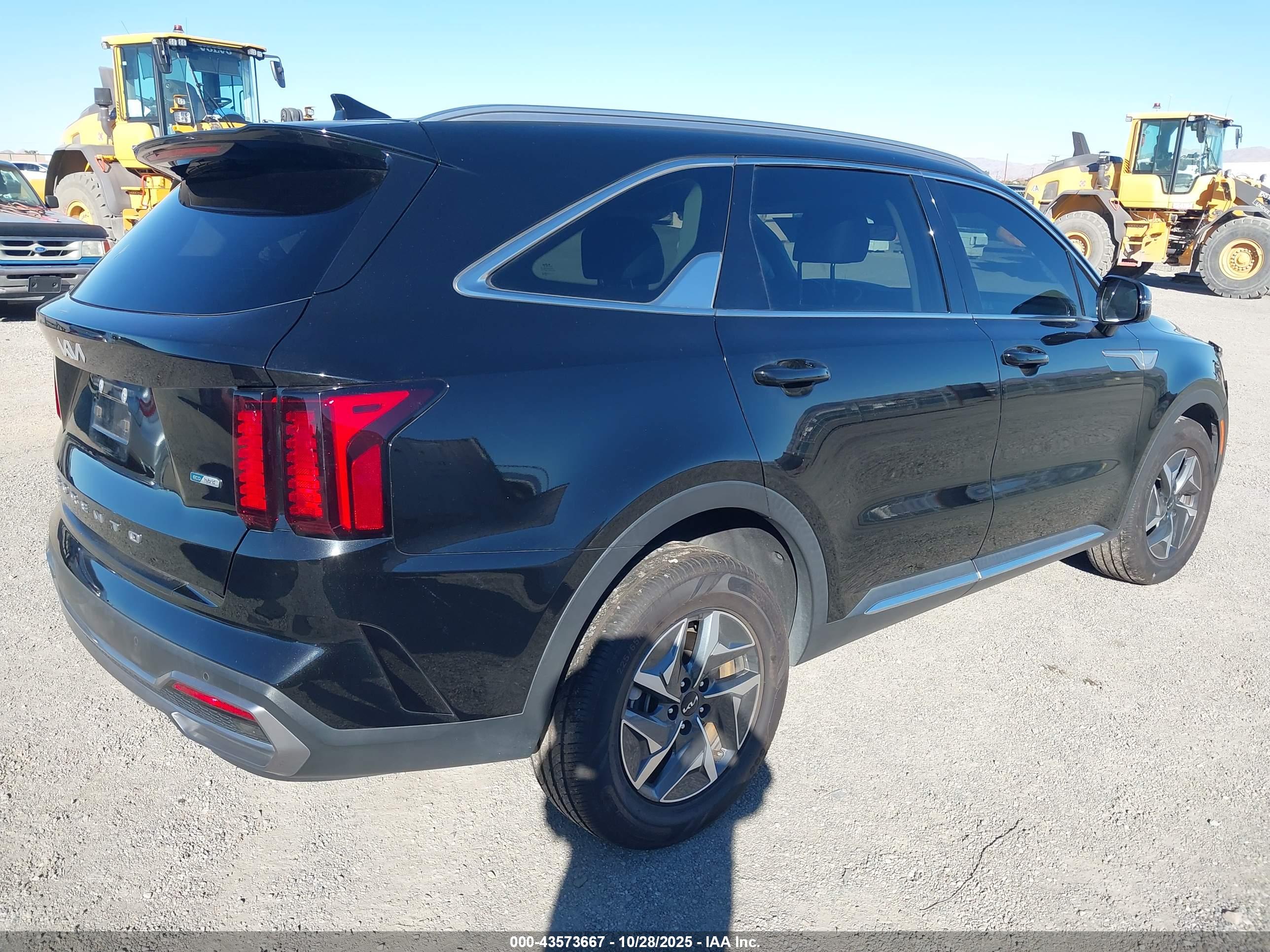 KIA SORENTO image 4