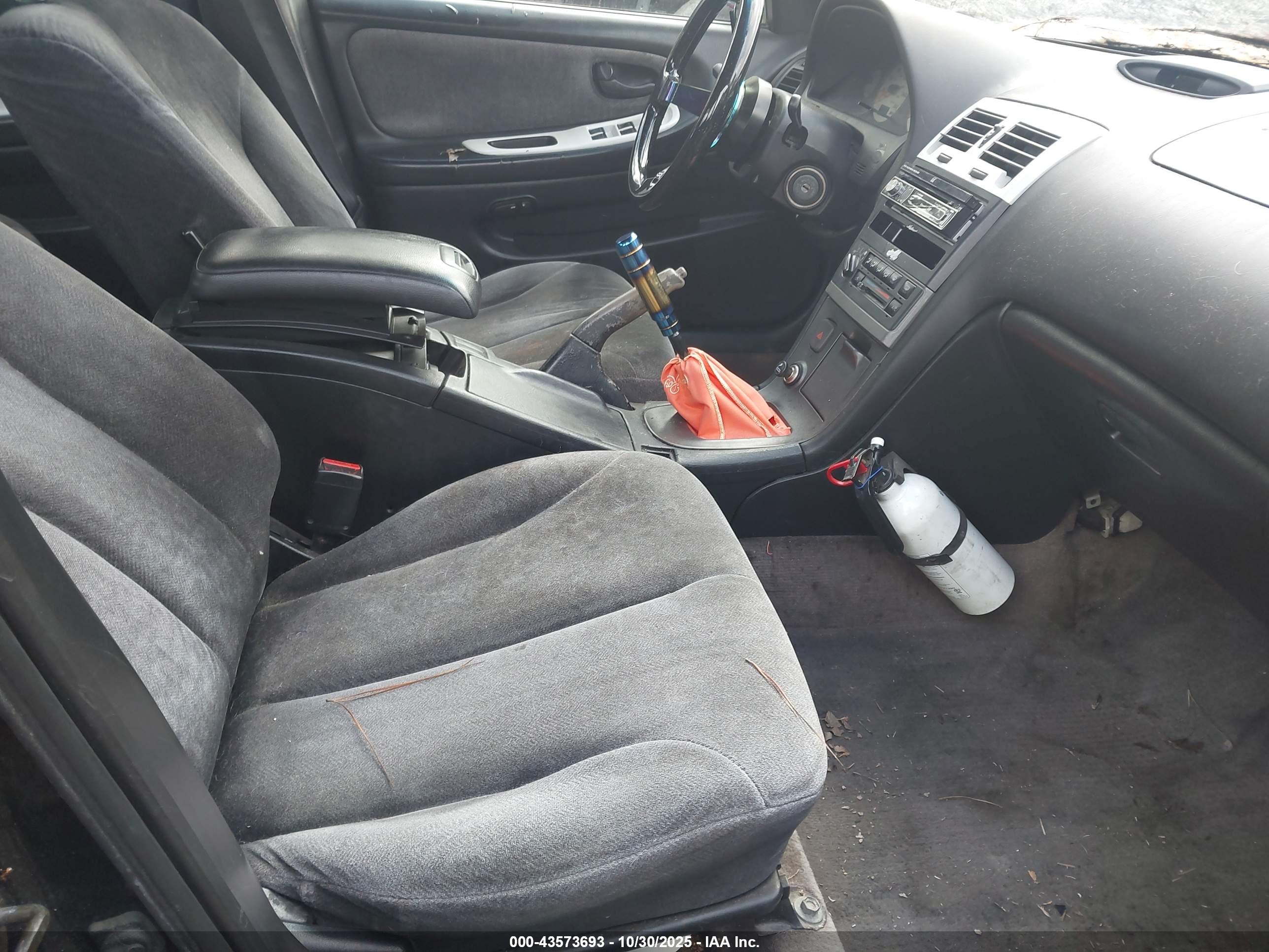NISSAN MAXIMA image 5