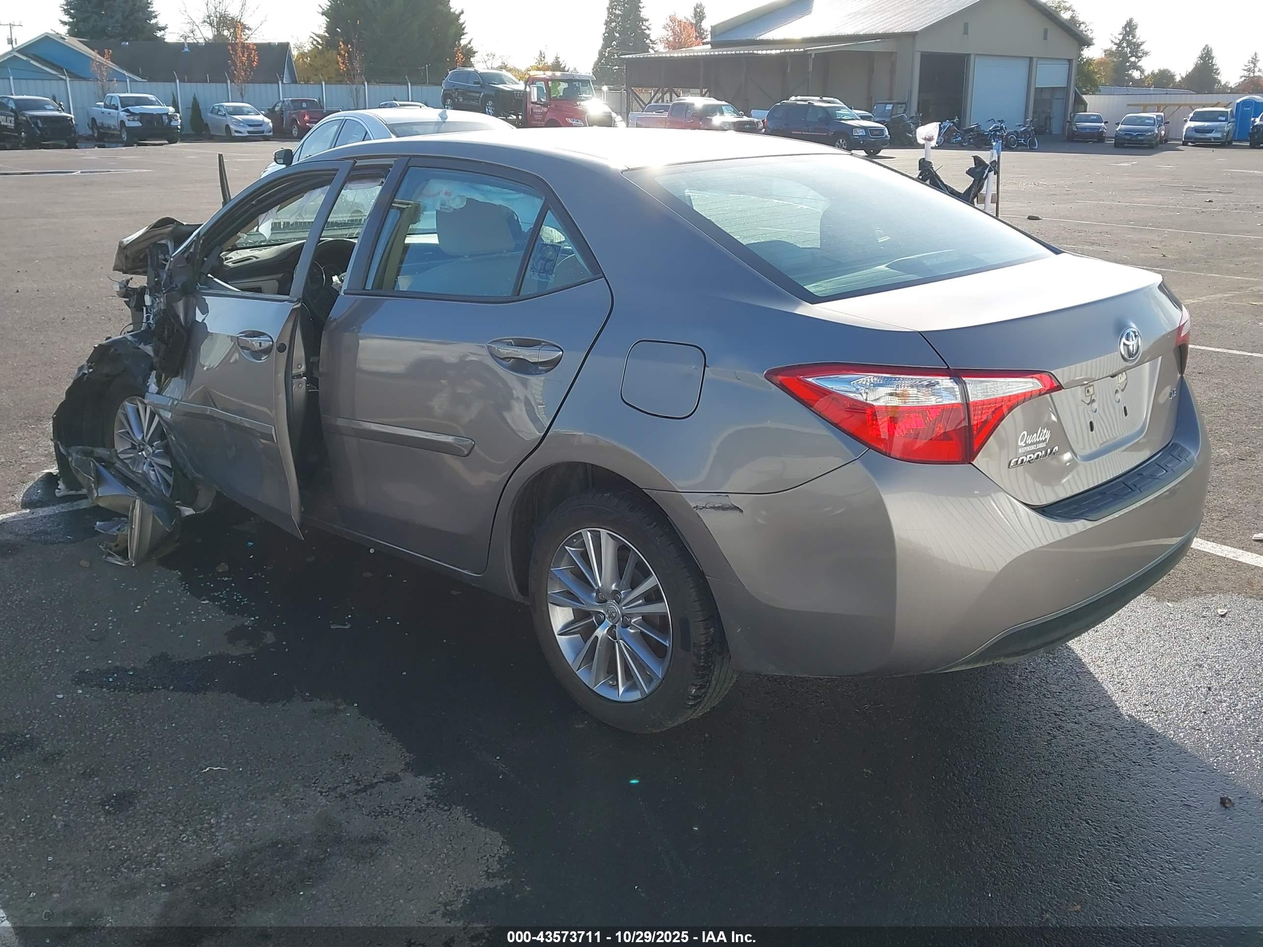 TOYOTA COROLLA image 3