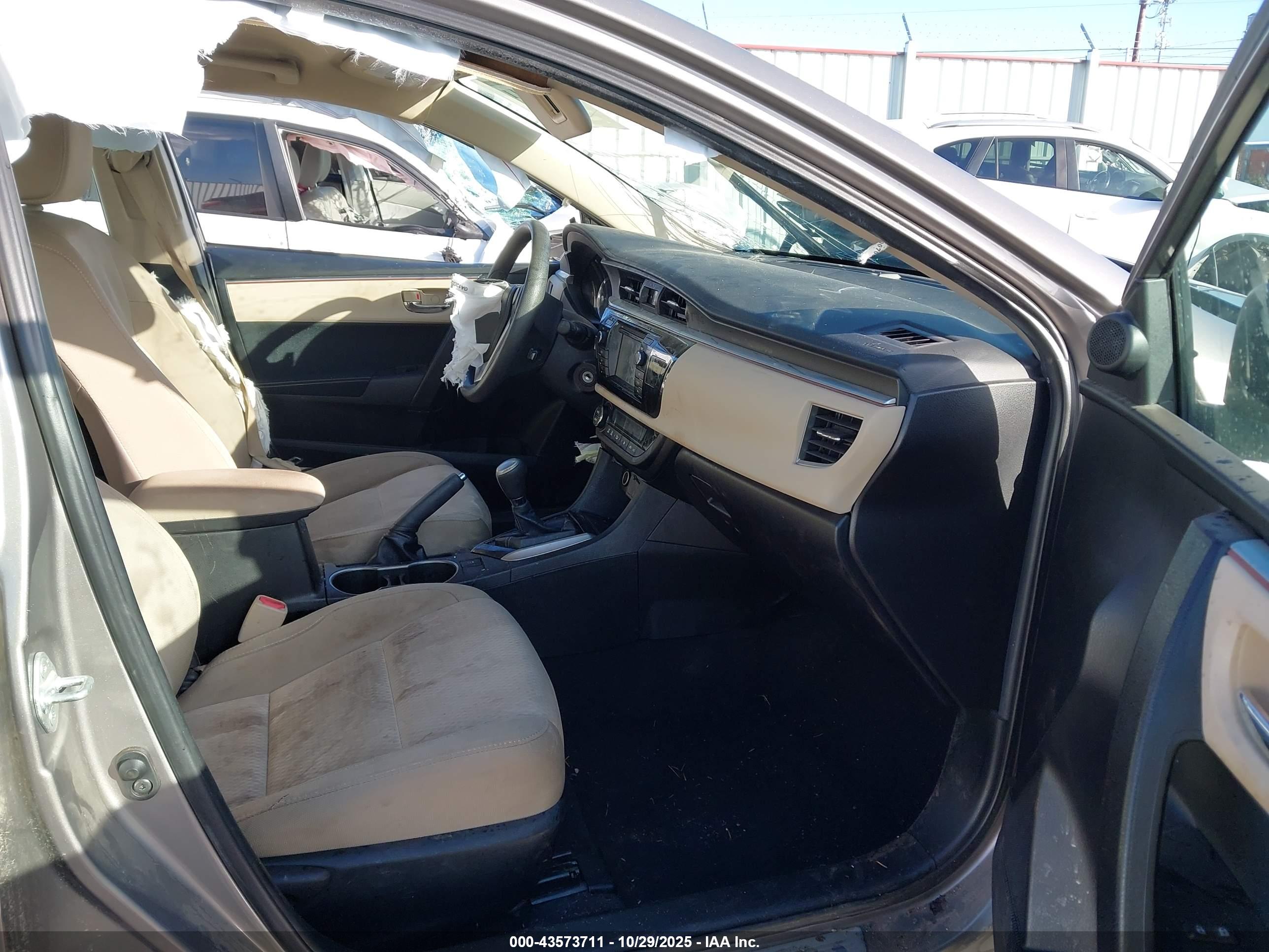 TOYOTA COROLLA image 5