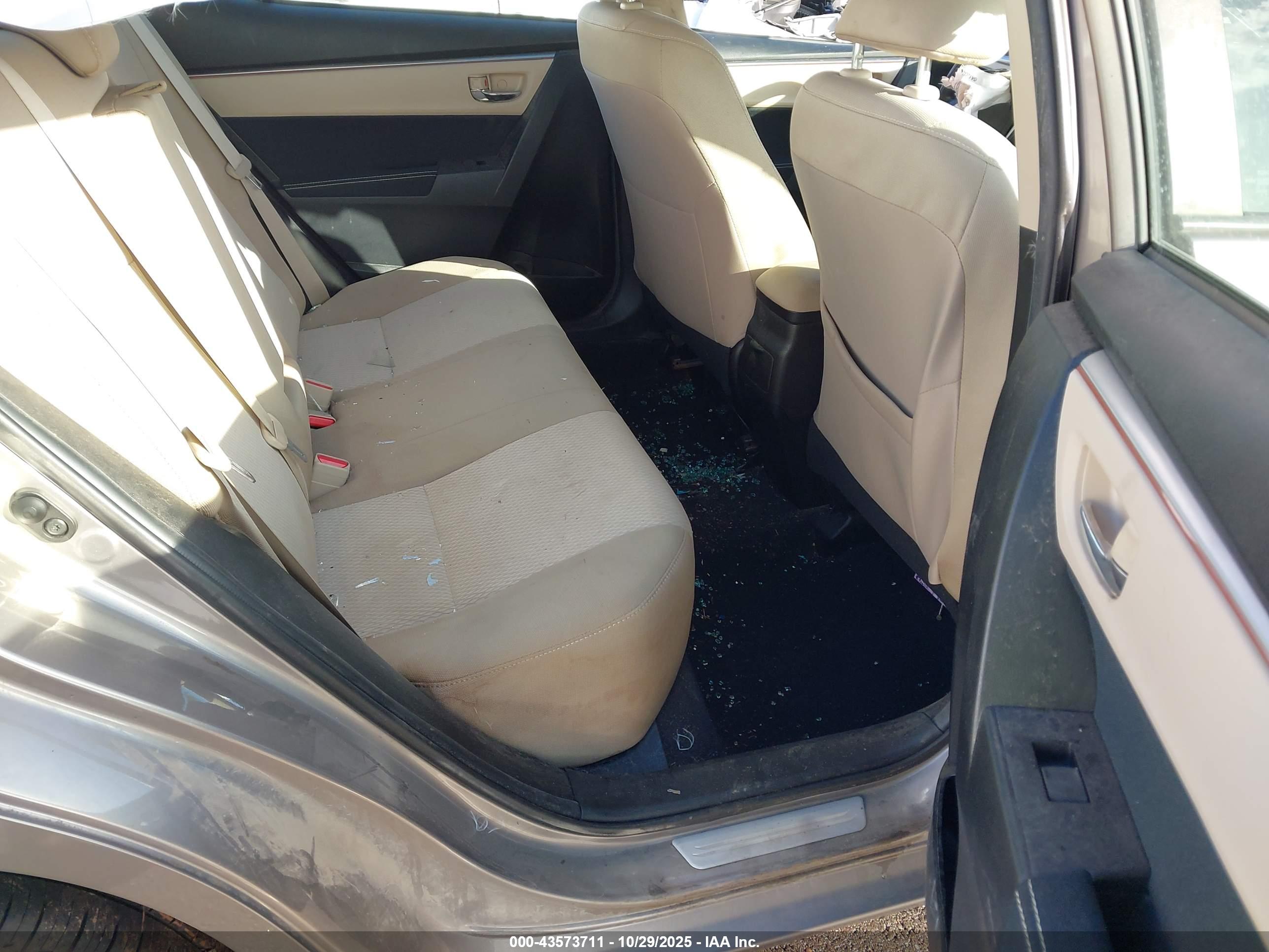TOYOTA COROLLA image 8