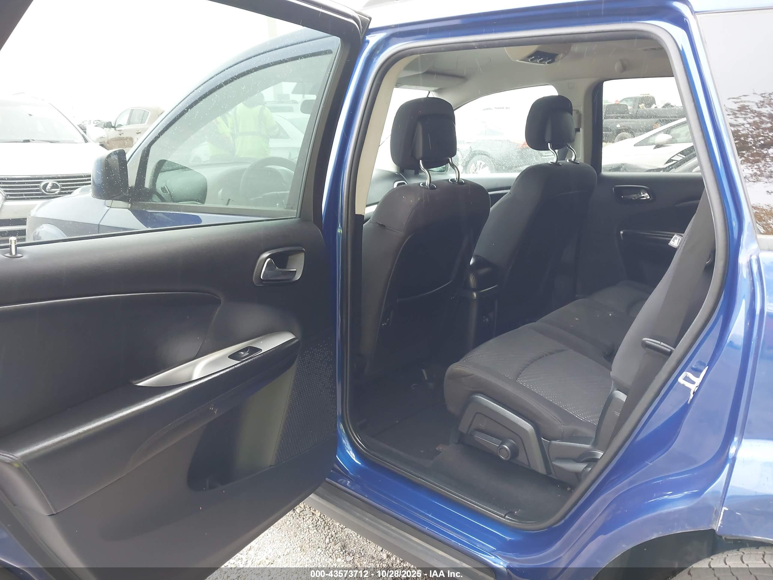 DODGE JOURNEY image 8