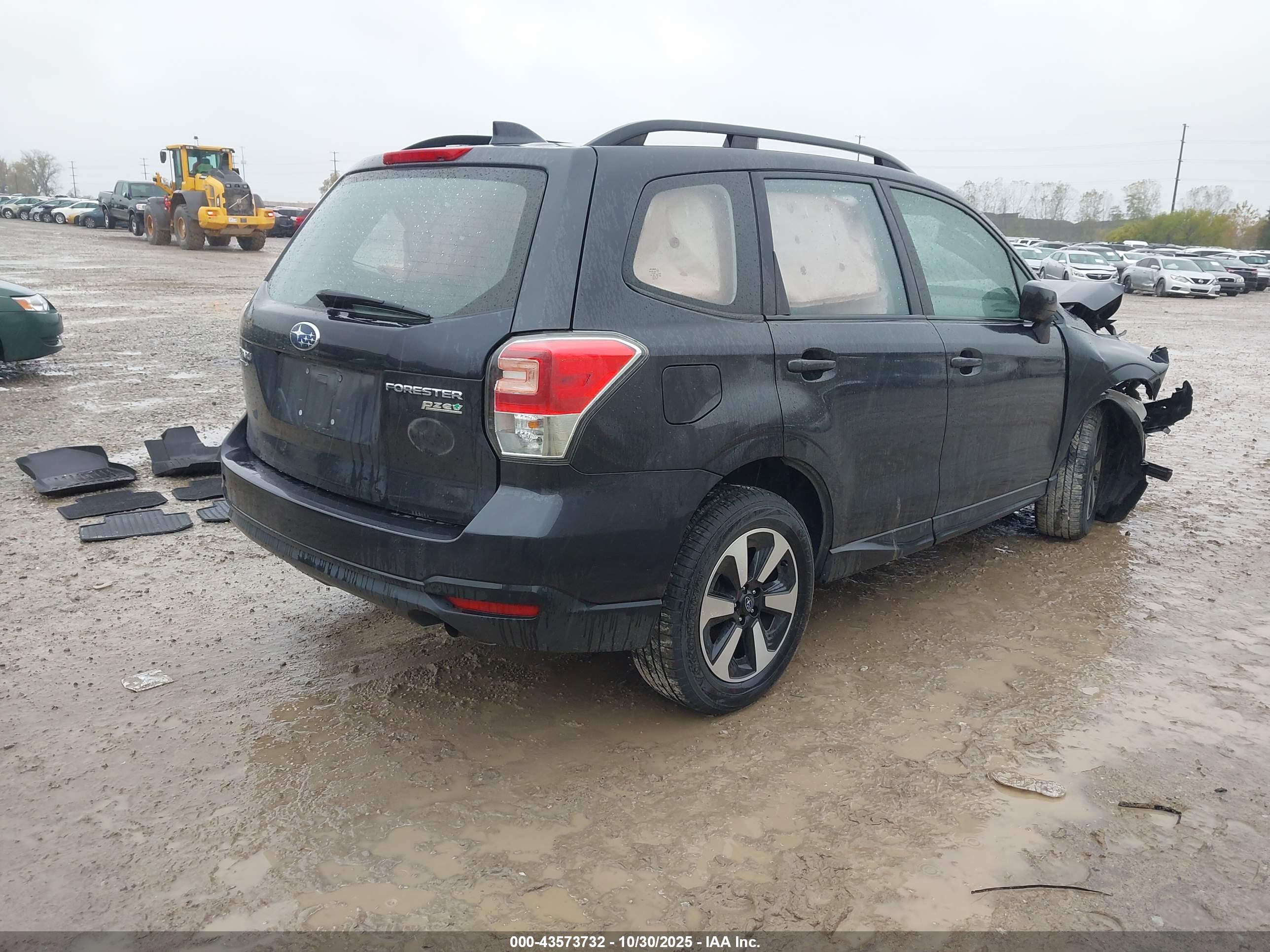 SUBARU FORESTER image 4