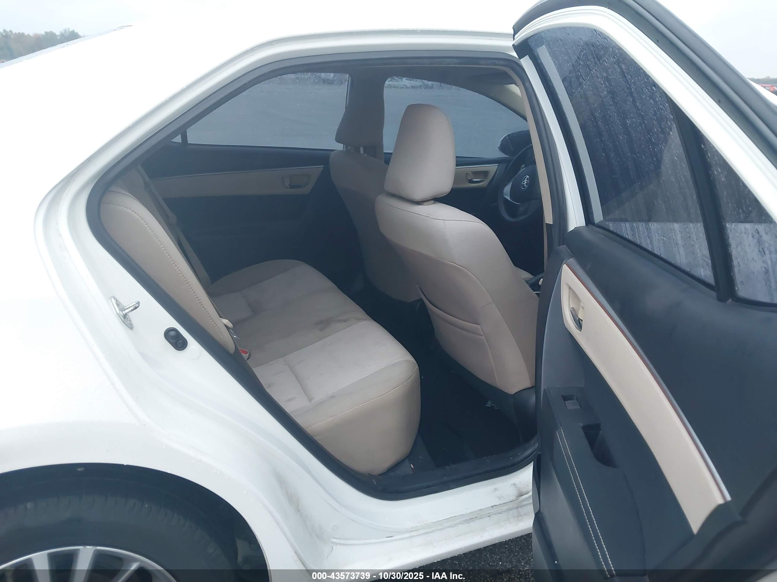 TOYOTA COROLLA image 8