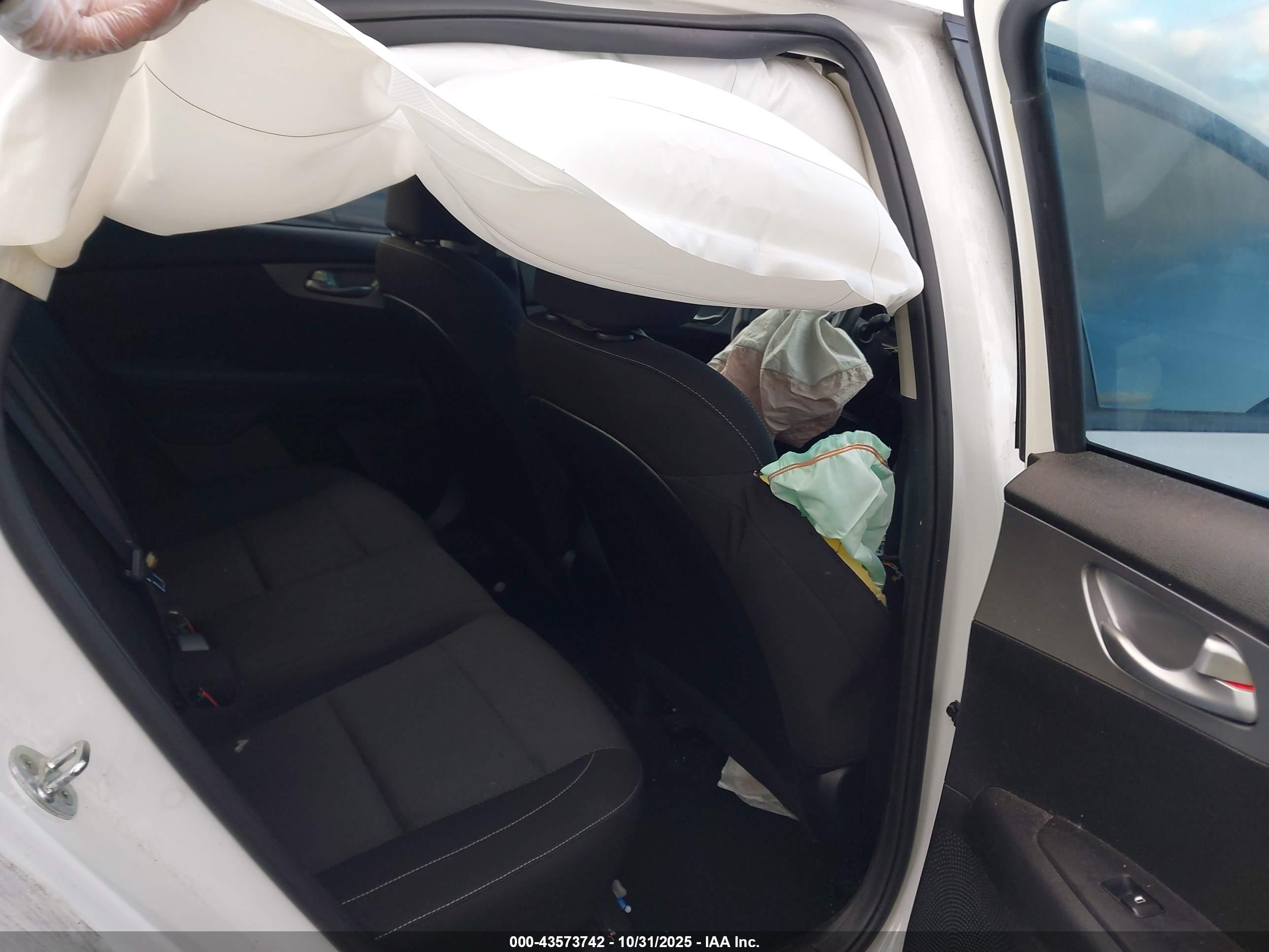 KIA FORTE image 8